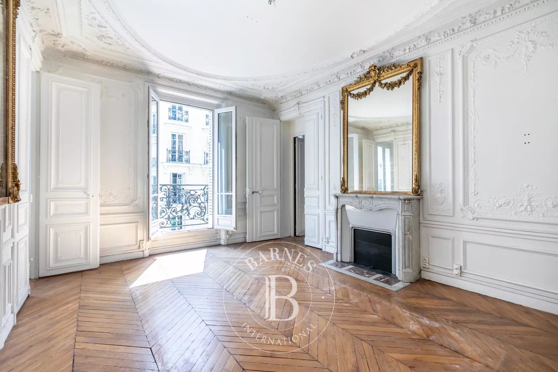 Daire Paris 8ème - picture 7