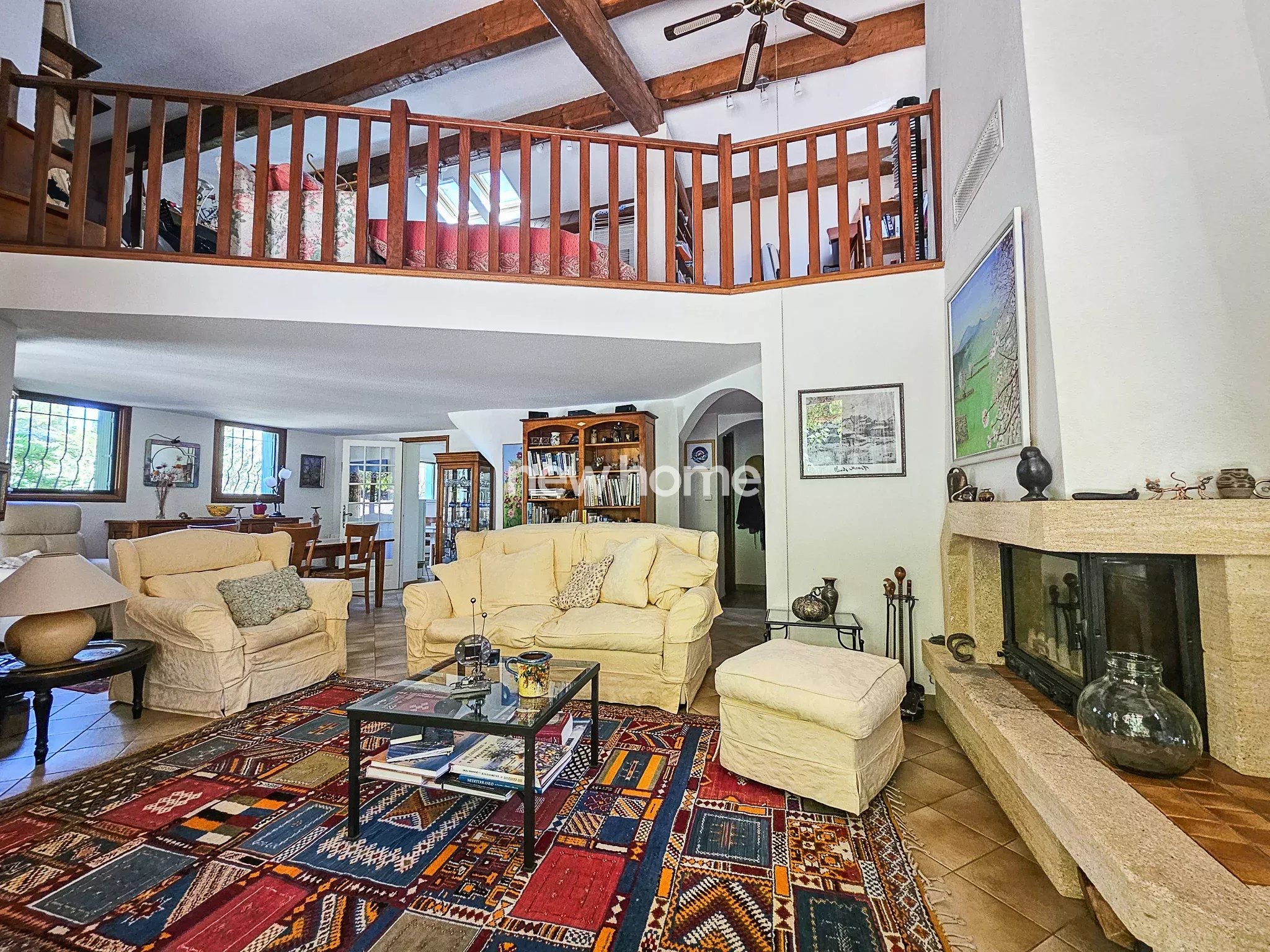 Havre de paix au cur de la nature avec vaste terrain arboré