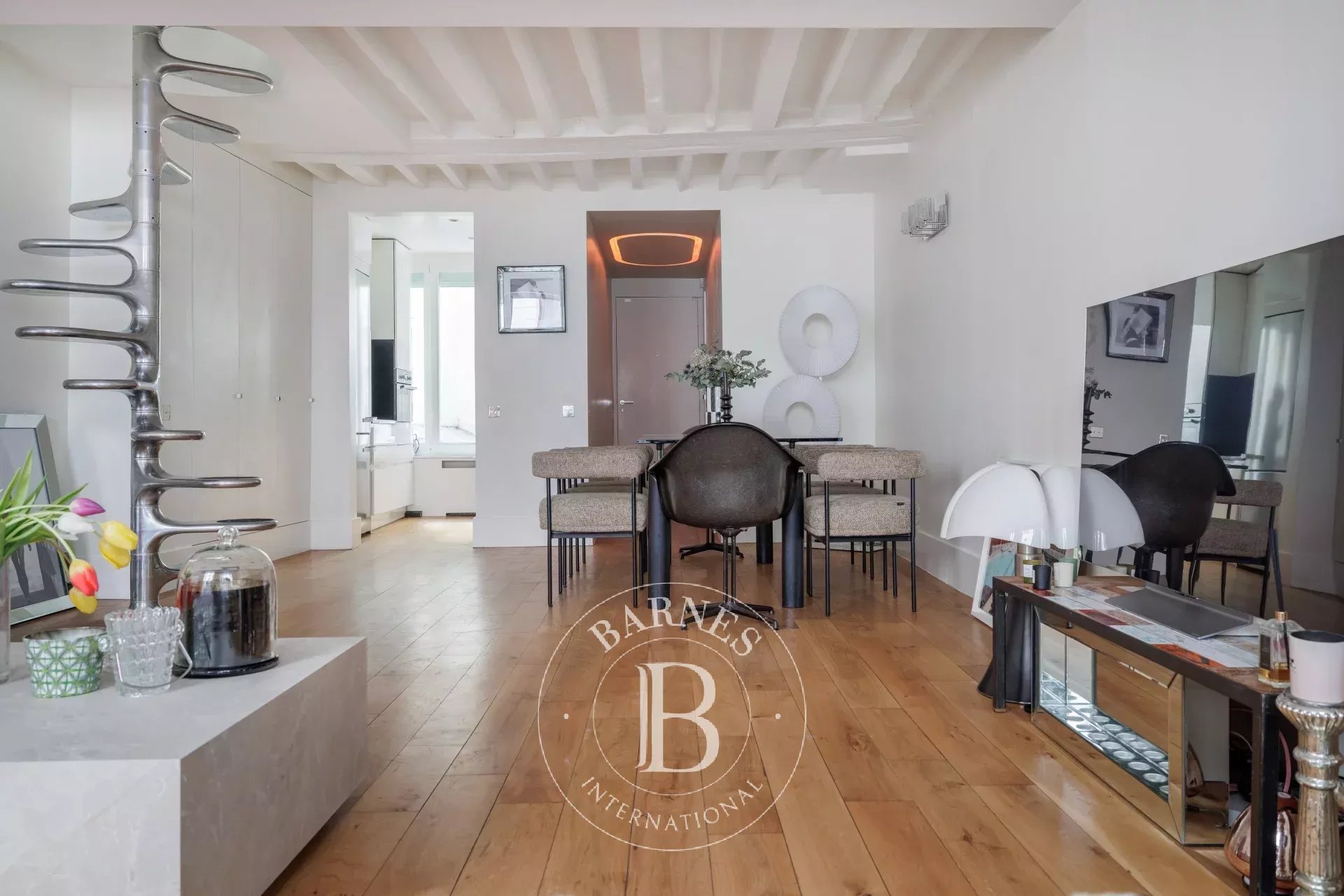 Daire Paris 3ème - picture 11