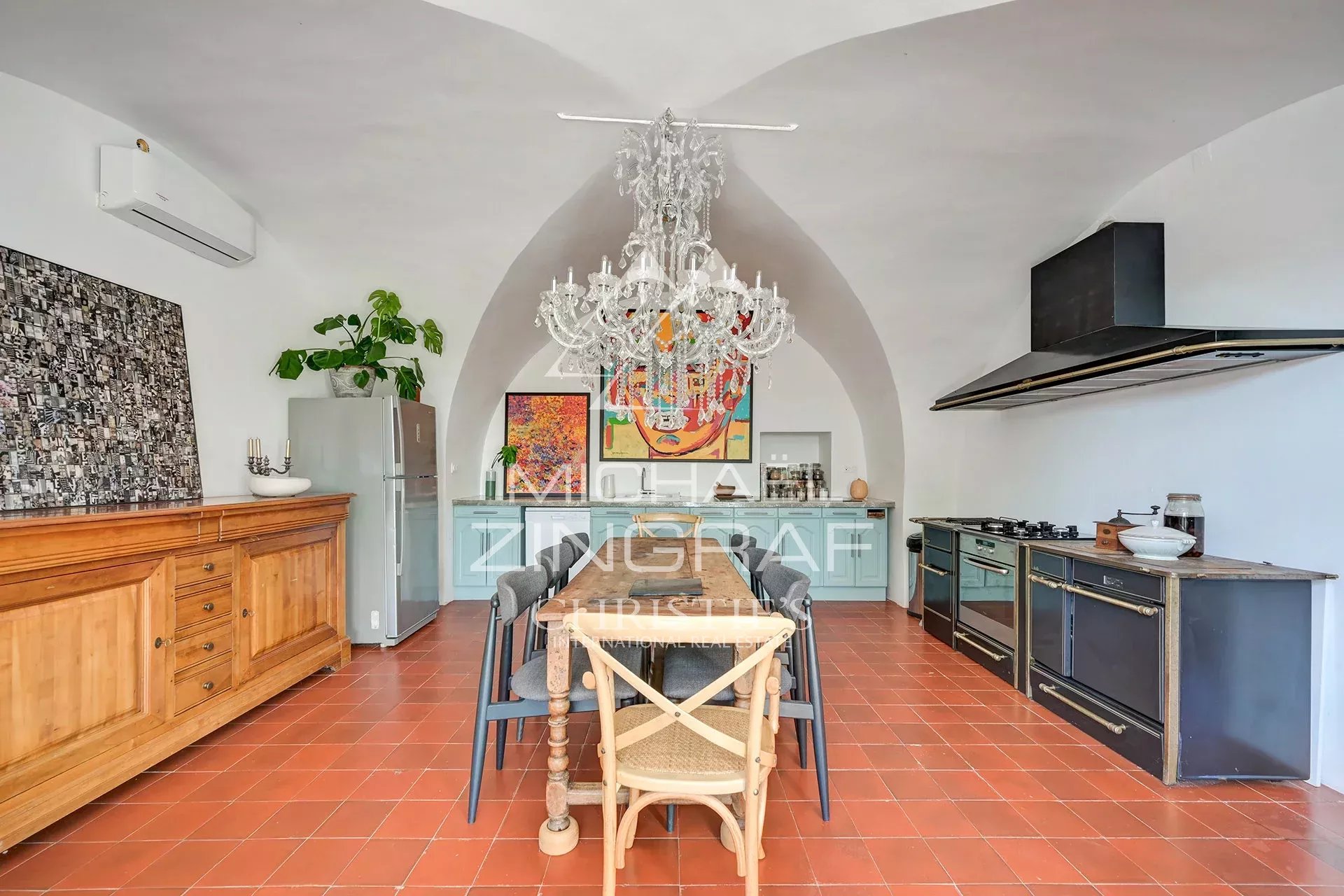 7 Bedroom Villa/Townhouse's Image 7