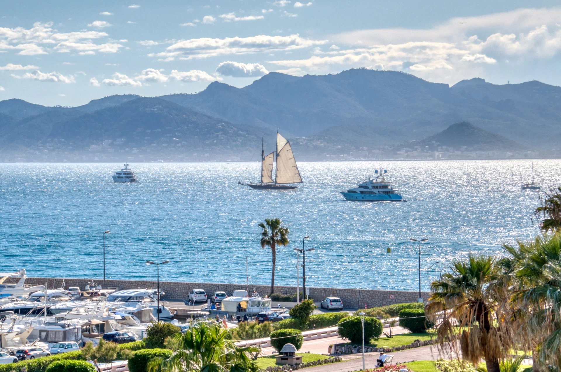 CANNES CROISETTE 4 Pièces vue mer panoramique