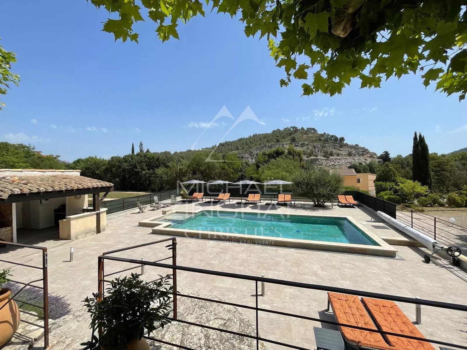 8 Bedroom Villa/Townhouse's Image 17