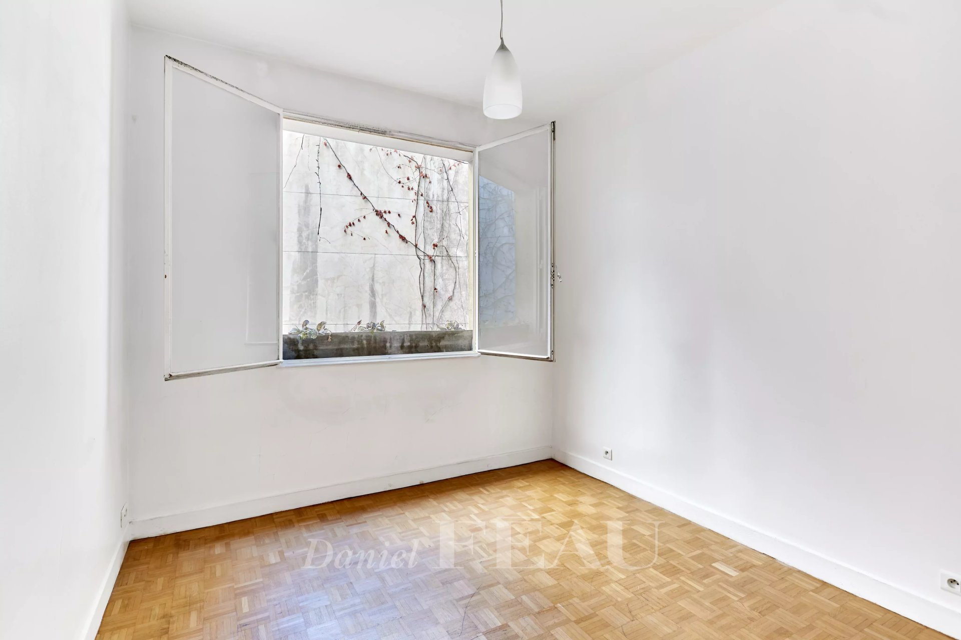 2 Bedroom Apartment/Flat's Image 9