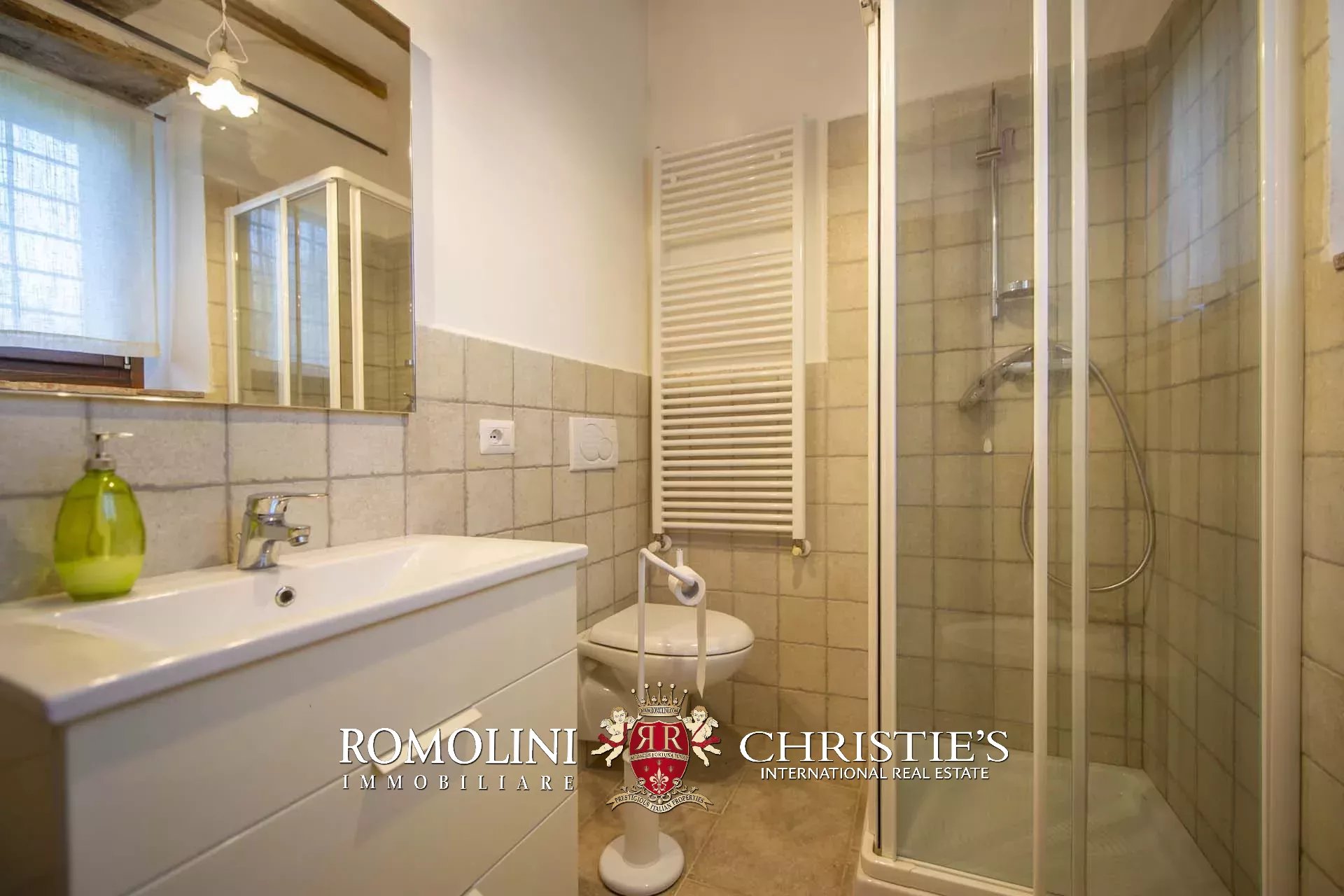 11 Bedroom Villa/Townhouse's Image 28
