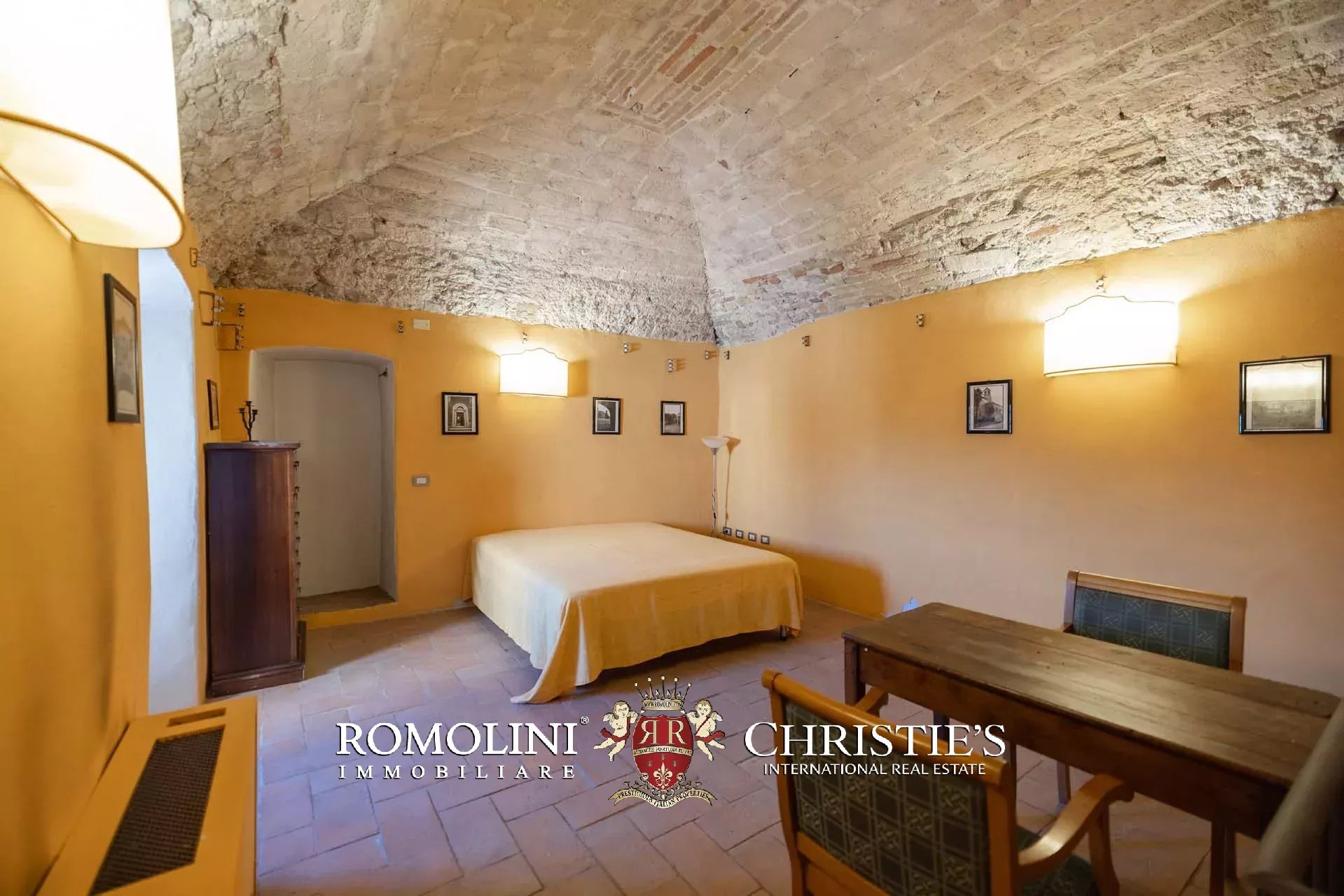 80 Bedroom Villa/Townhouse's Image 73