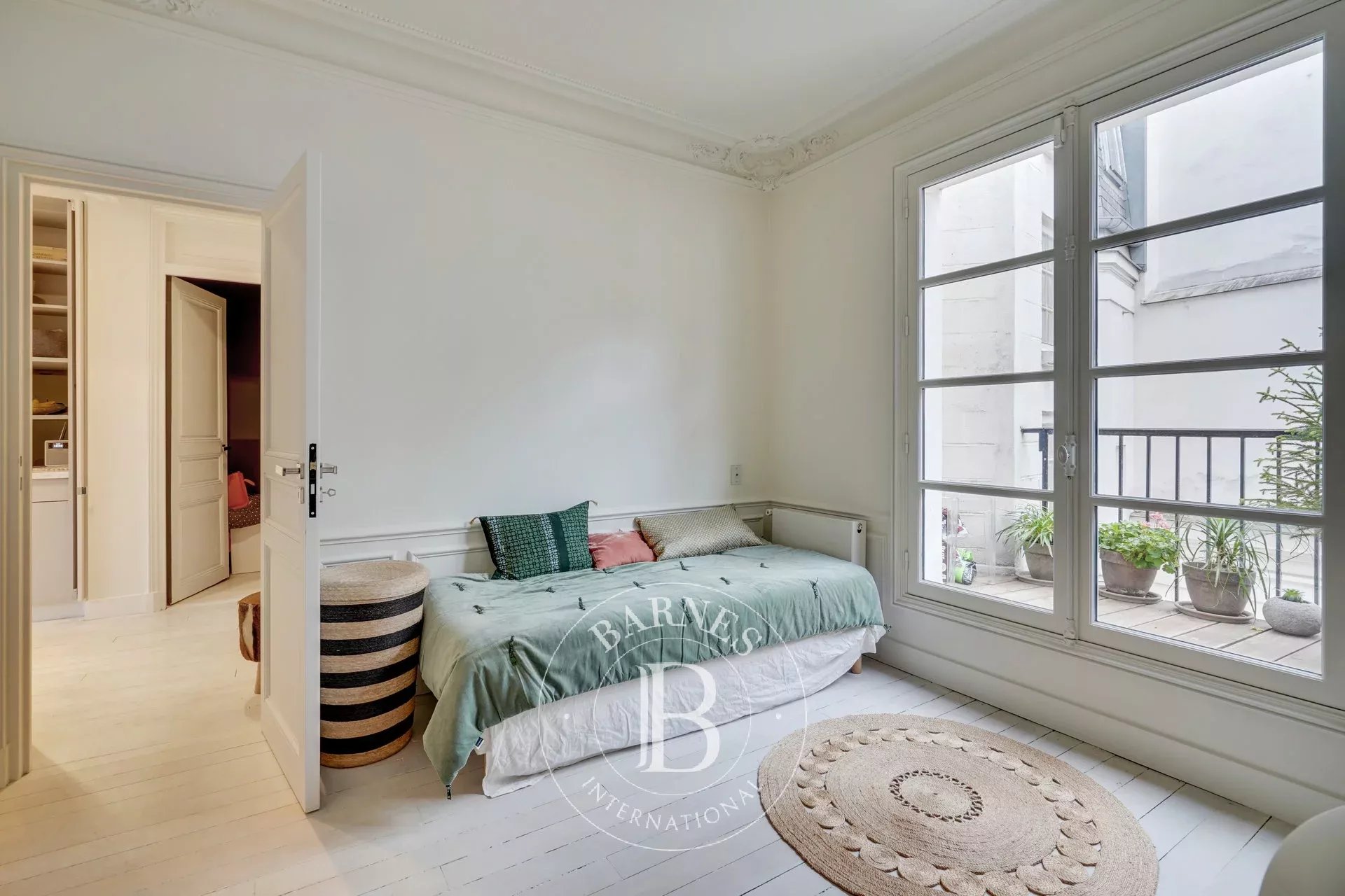 Paris 6 - Cherche-Midi - sole agent - top floor workshop - 3 bedrooms - picture 5