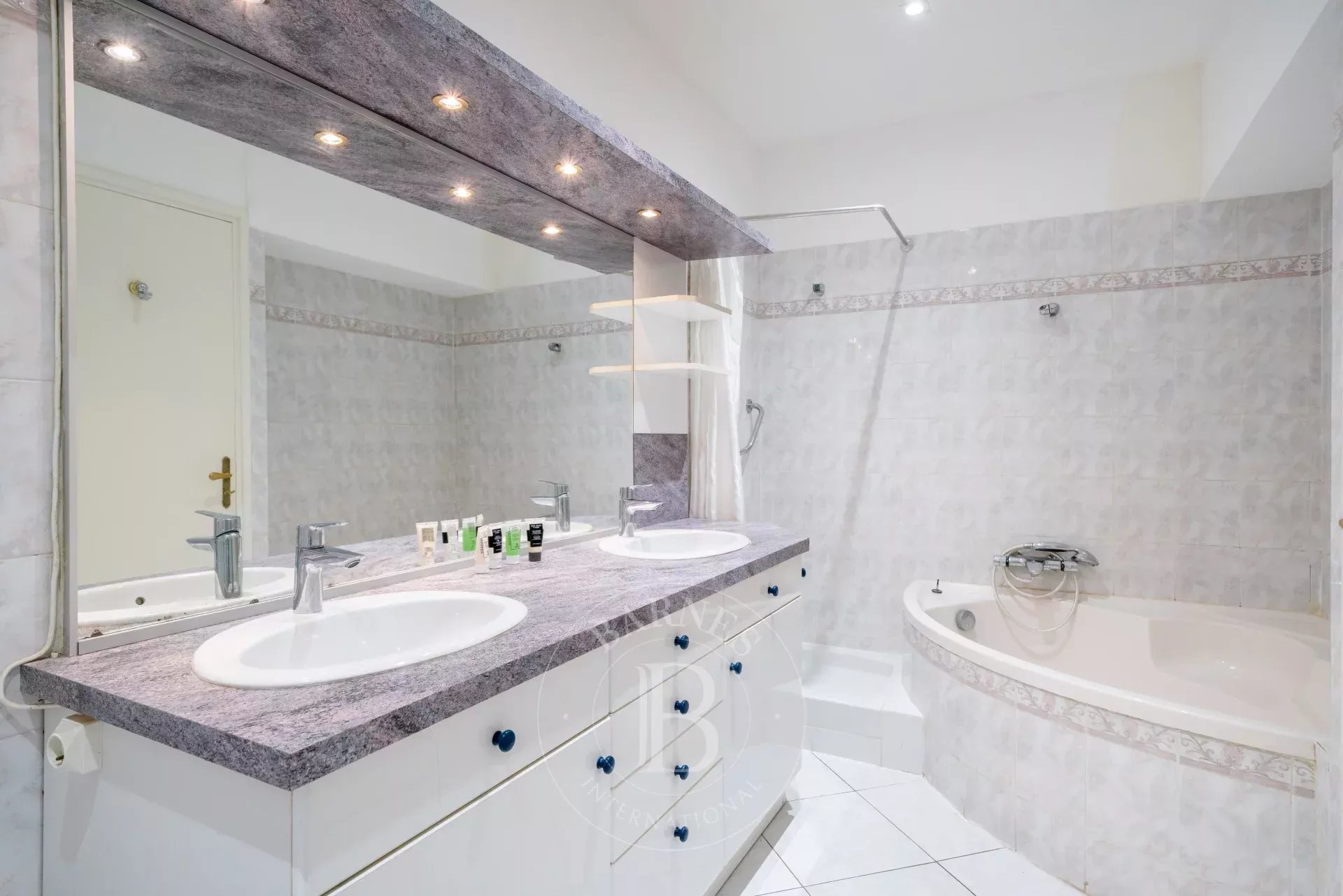 Daire Cannes - picture 10