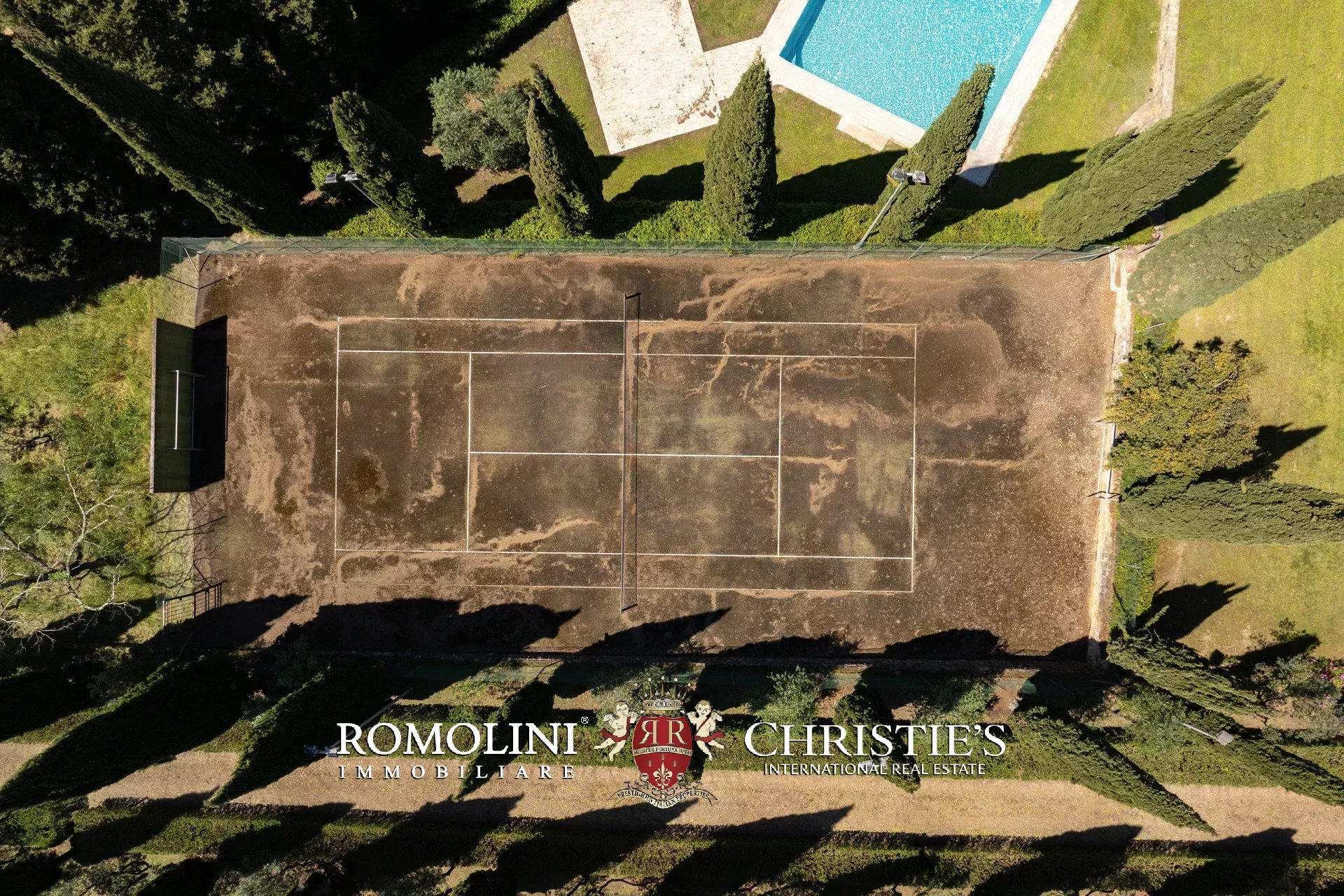 30 Bedroom Vineyard's Image 15