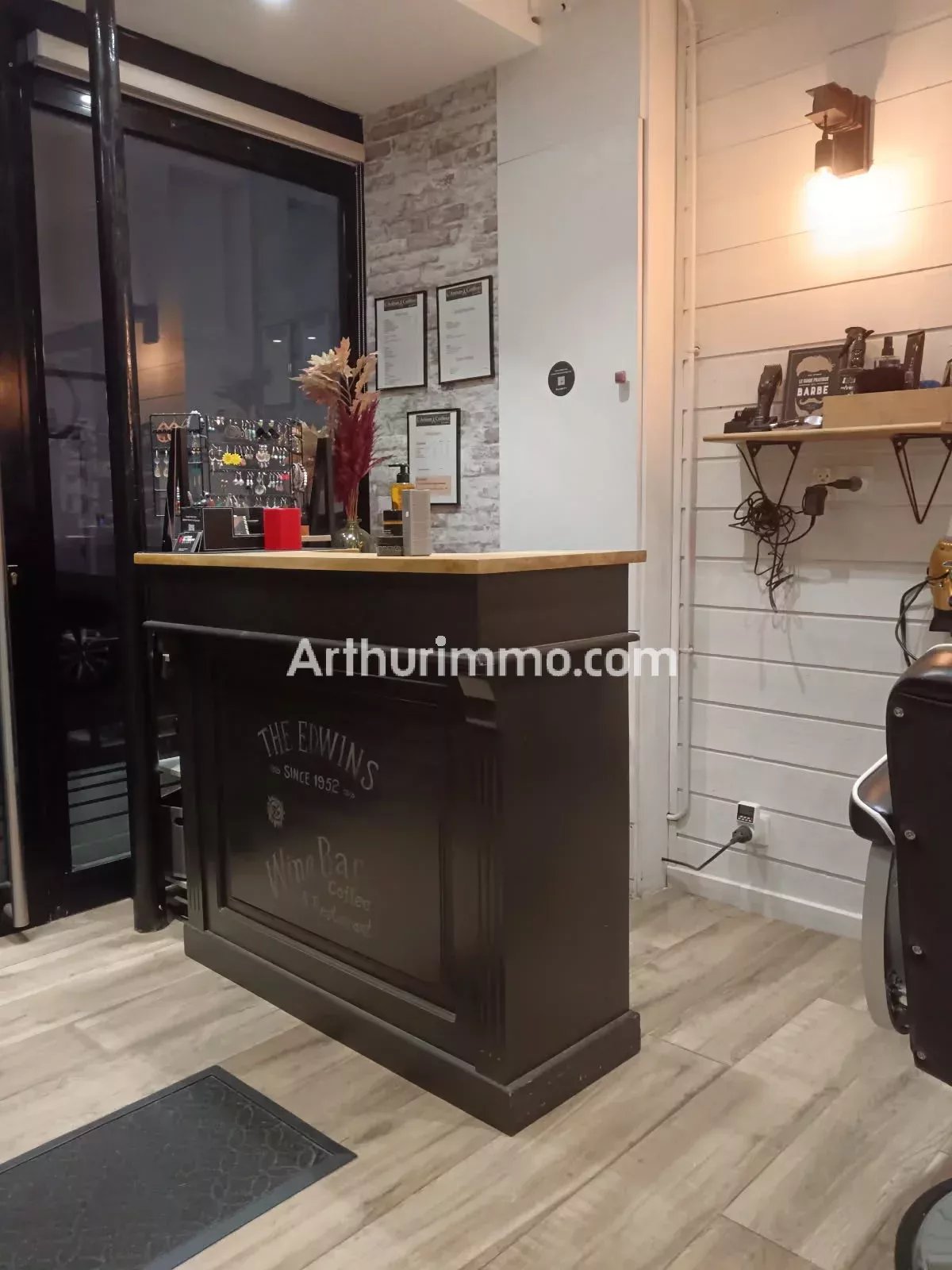 Fond commerce coiffeur MONTIVILLIERS - Photo 2
