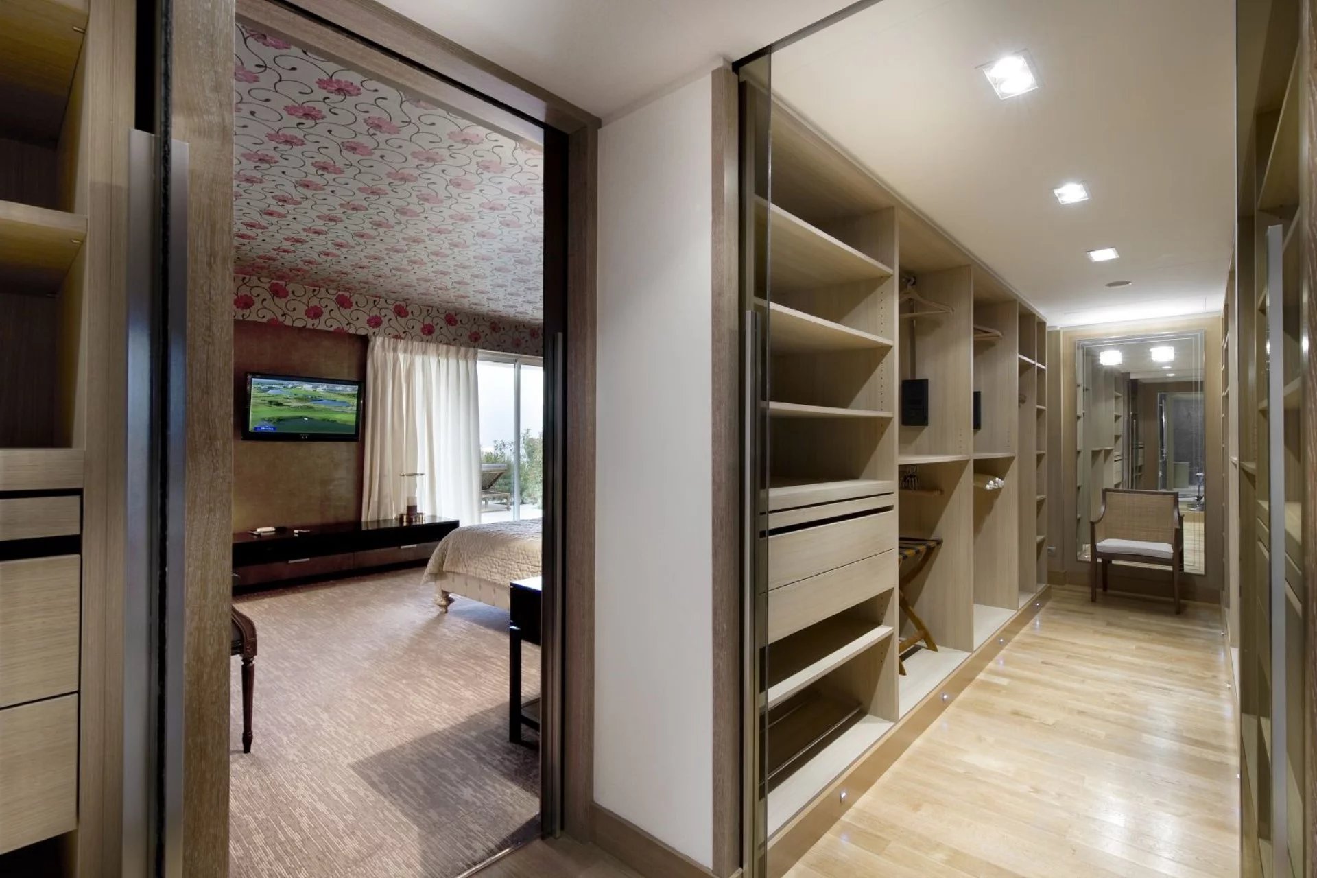 Luxury, modern 7-bedroom villa with hotel service