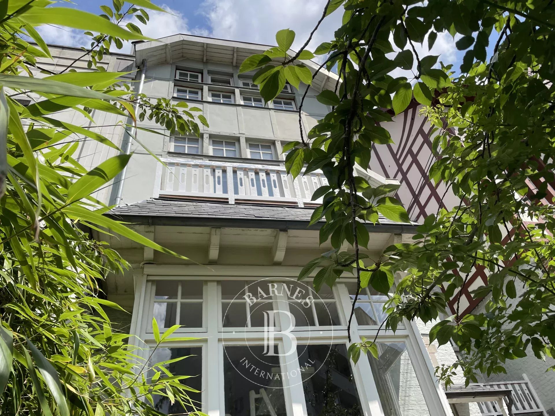 Uccle - Quartier Messidor - Townhouse, garage and garden