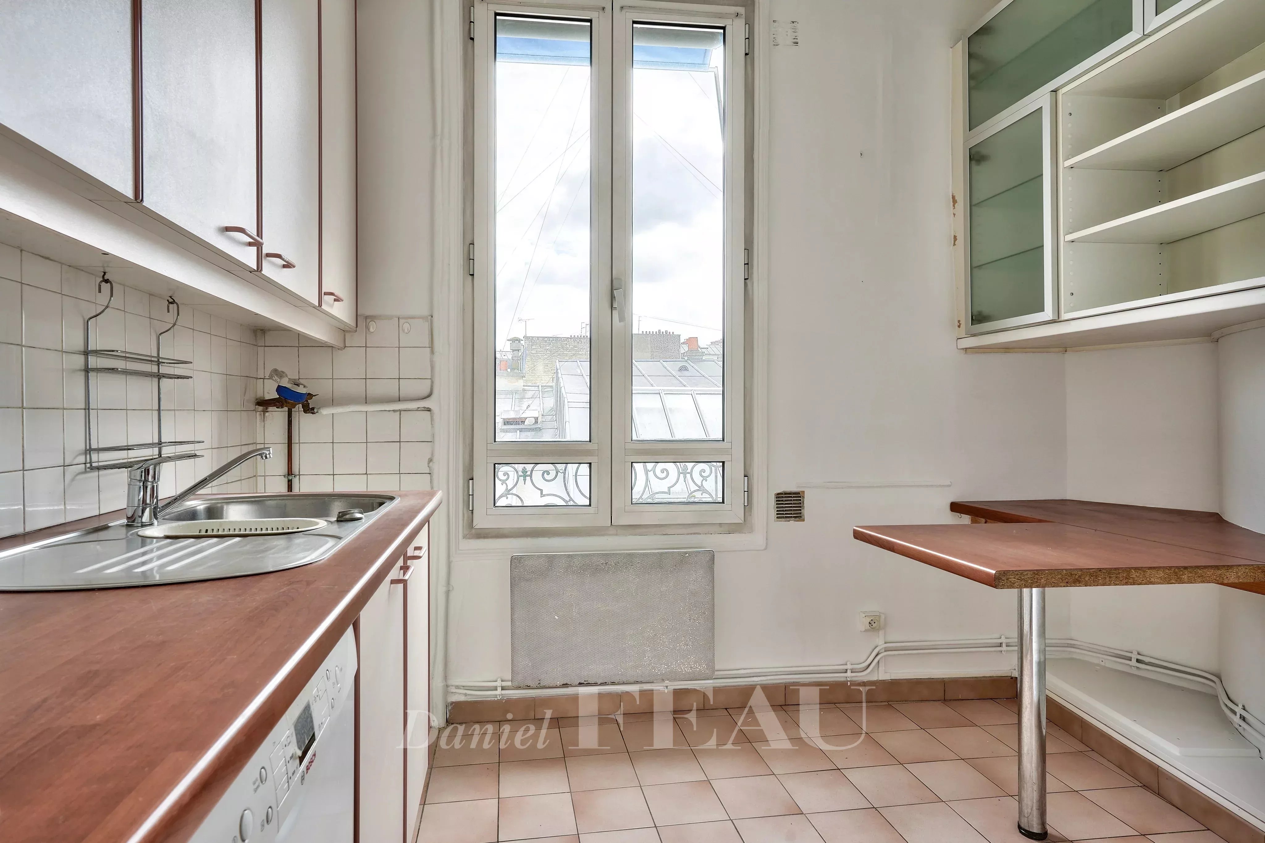 Sale Apartment Paris 17th