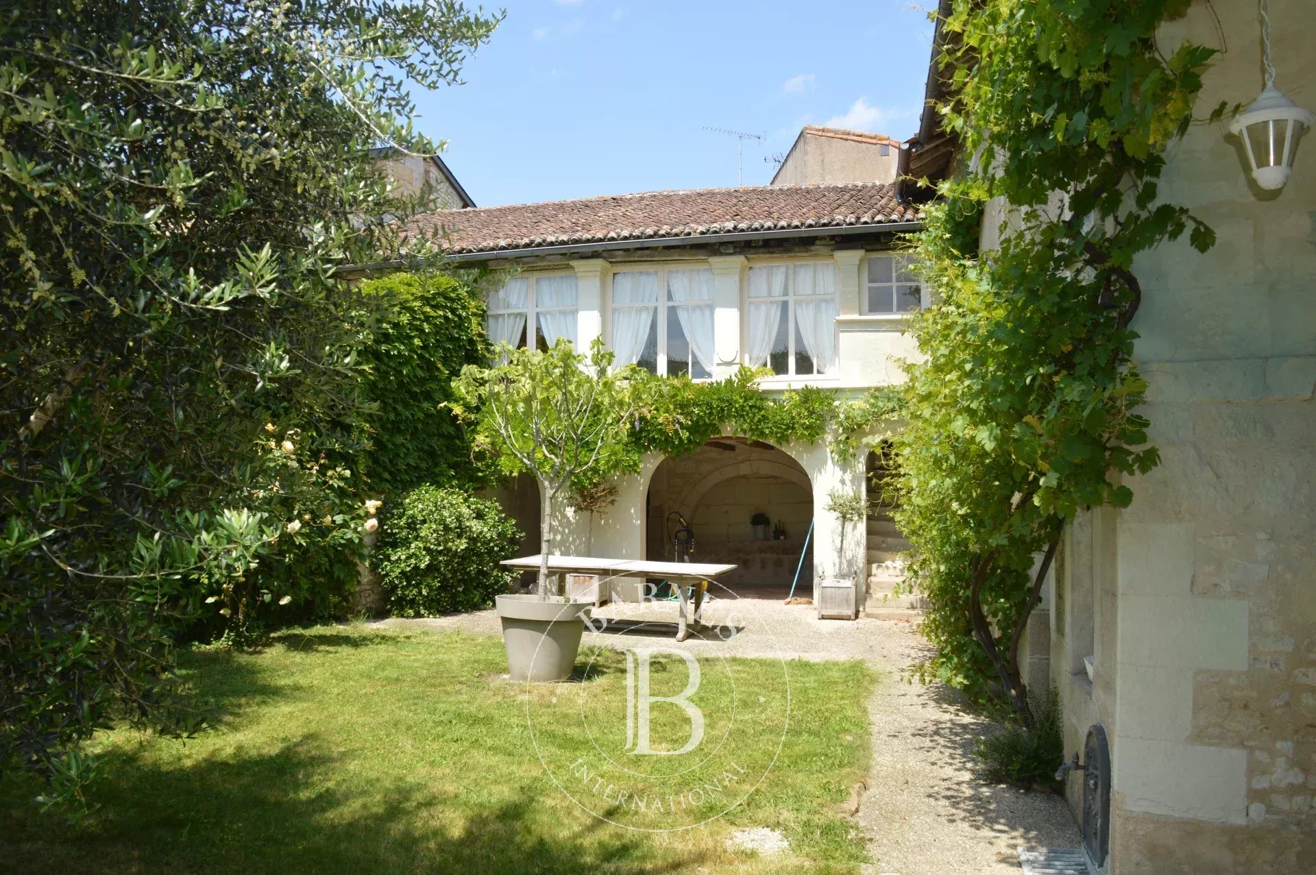 Hôtel particulier Loudun  -  ref 82921447 (picture 2)