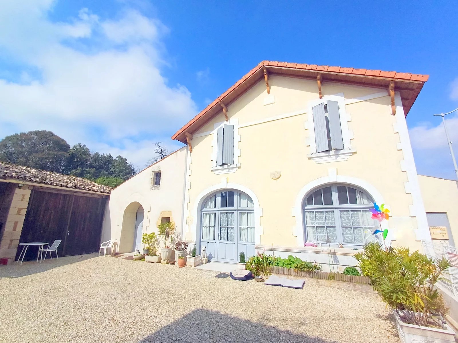 Maison en pierre à 25 kms des plages