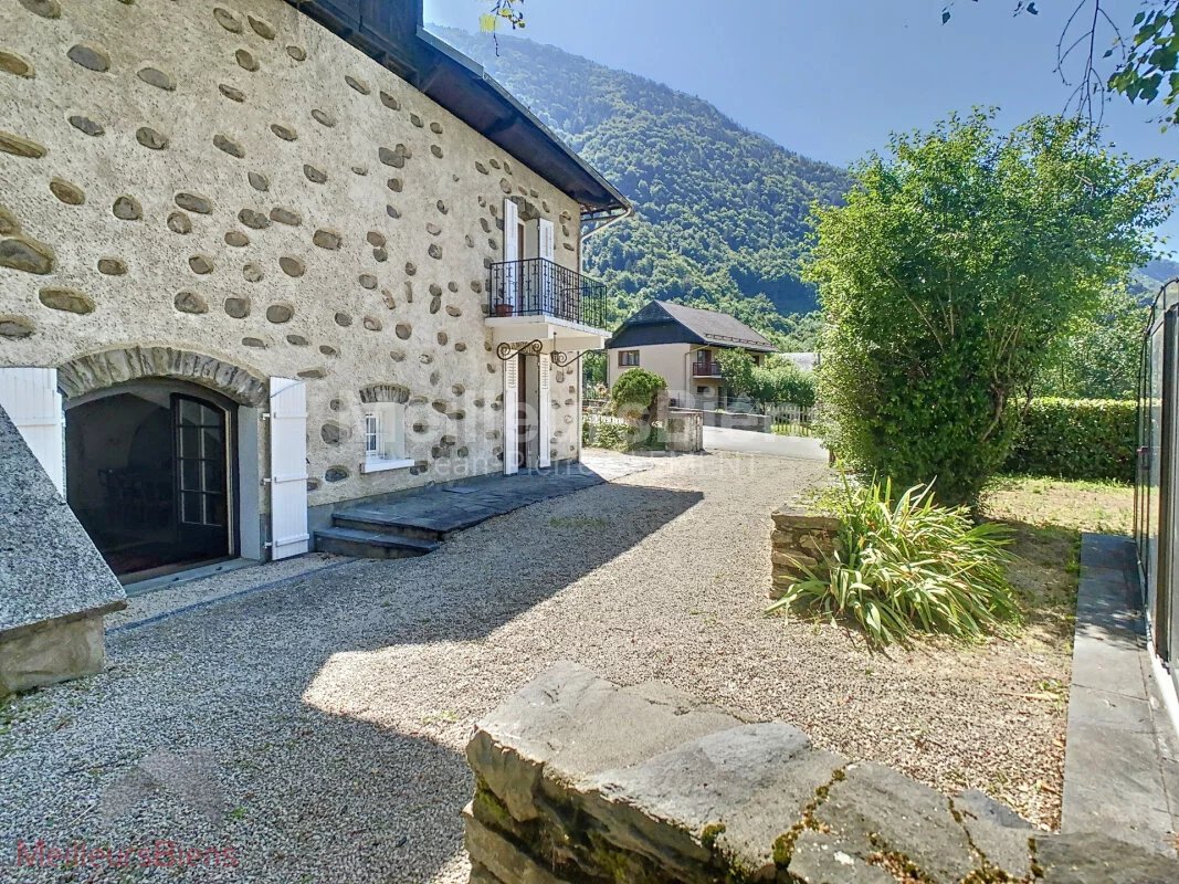 Belle demeure de 200 m² sur plus de 3000 m² de terrain plat