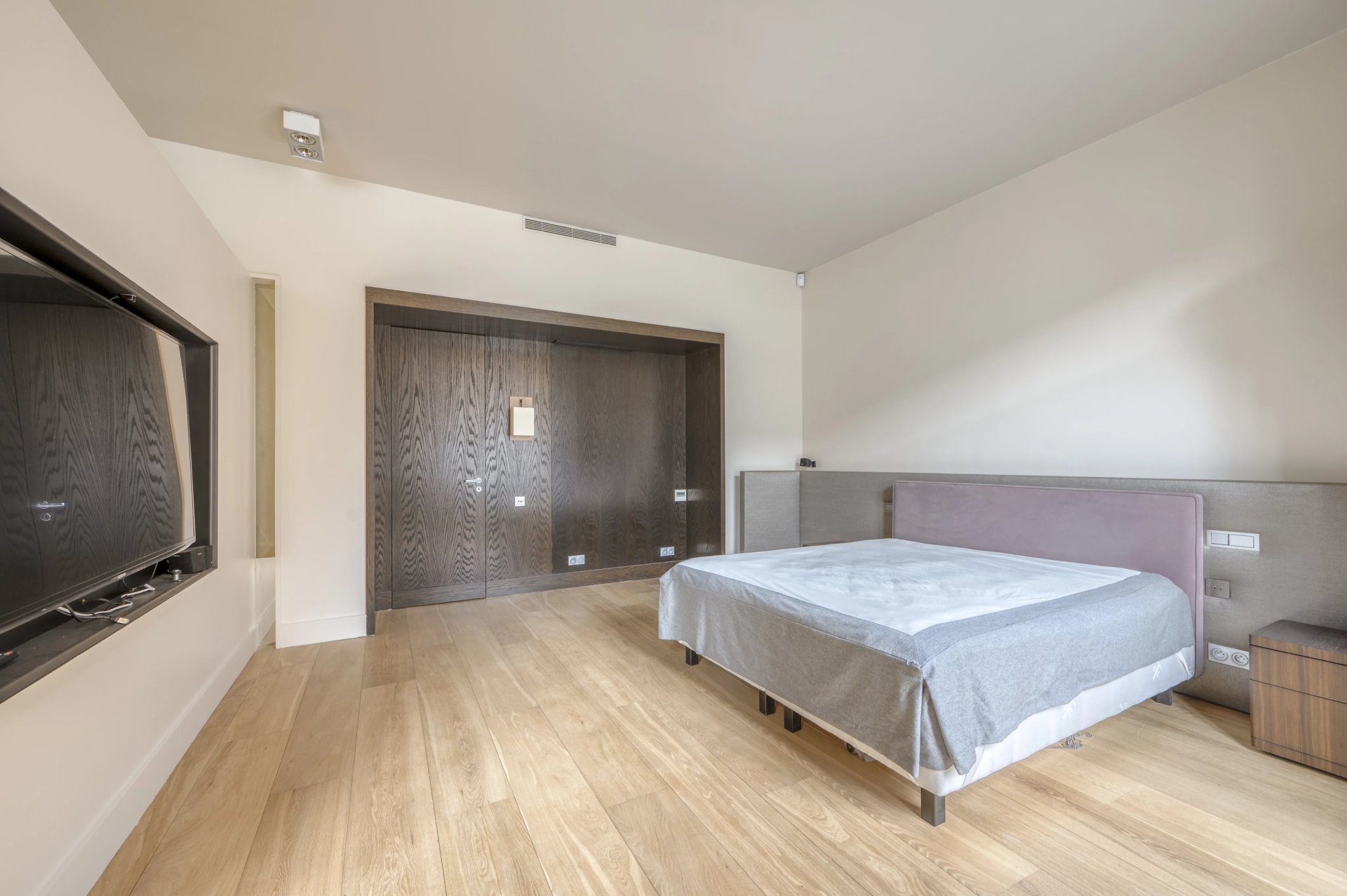 3 Bedroom Apartment/Flat's Image 20