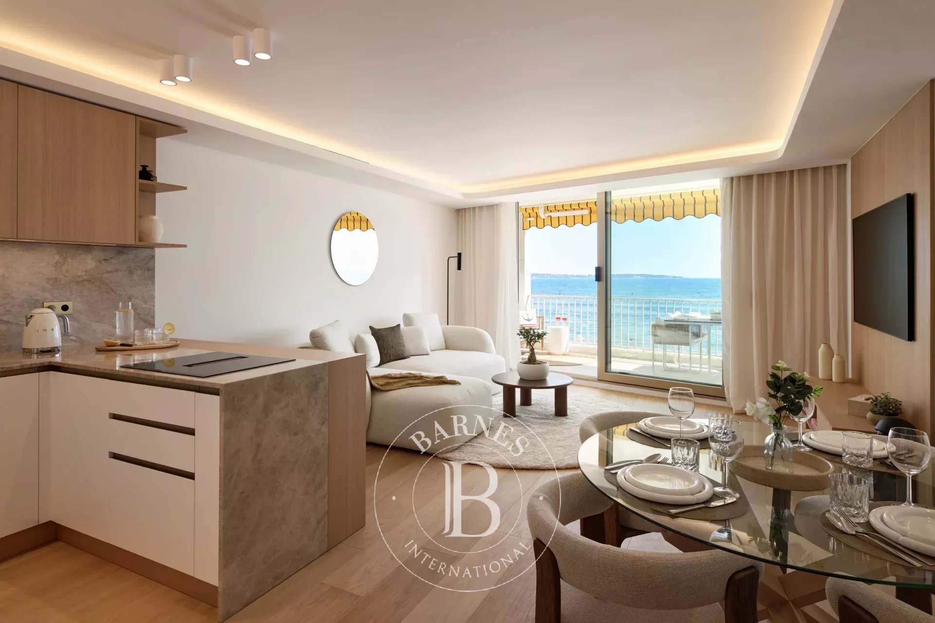 Cannes  - Appartement 3 Pi&egrave;ces 2 Chambres - picture 2