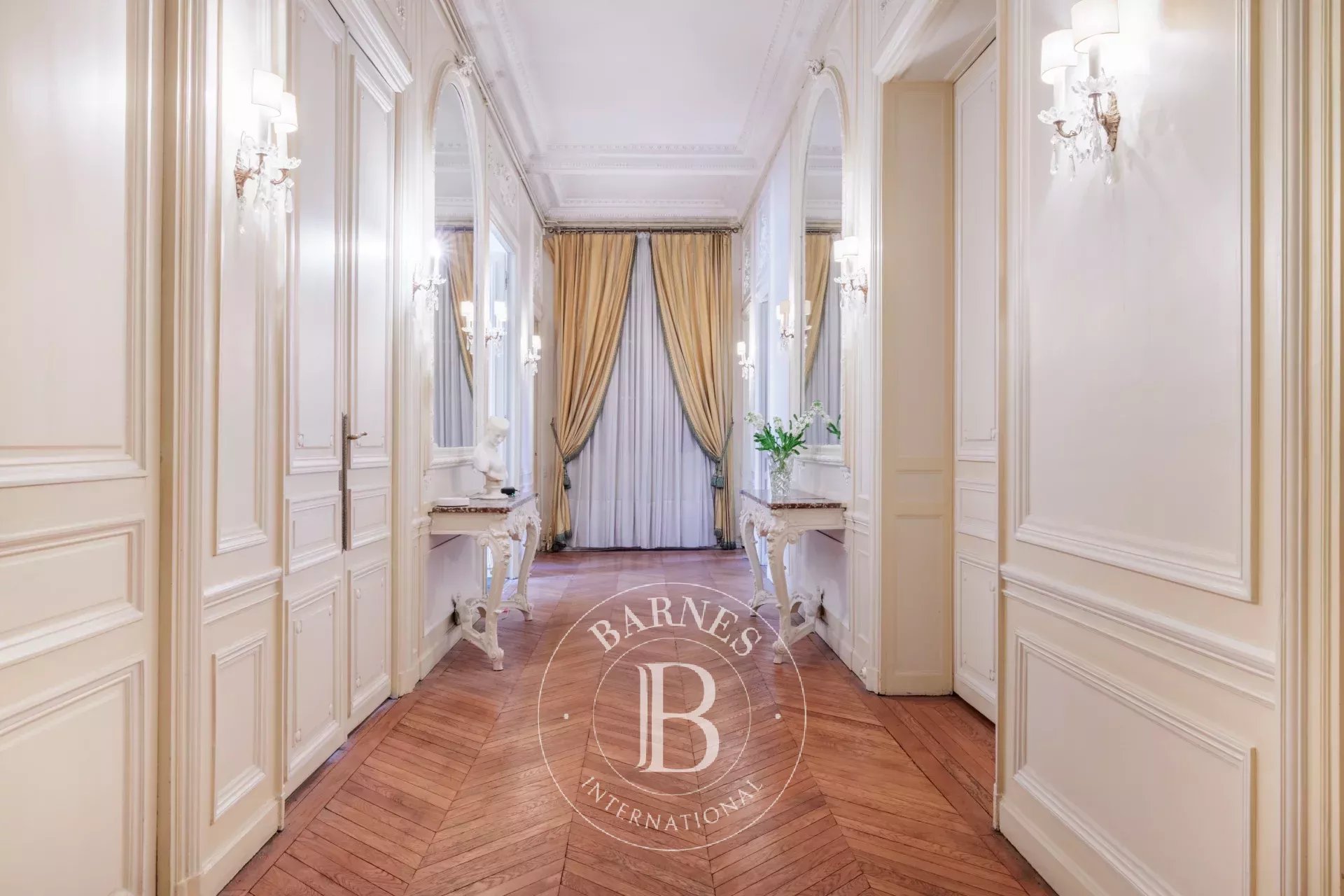 Daire Paris 8ème - picture 4