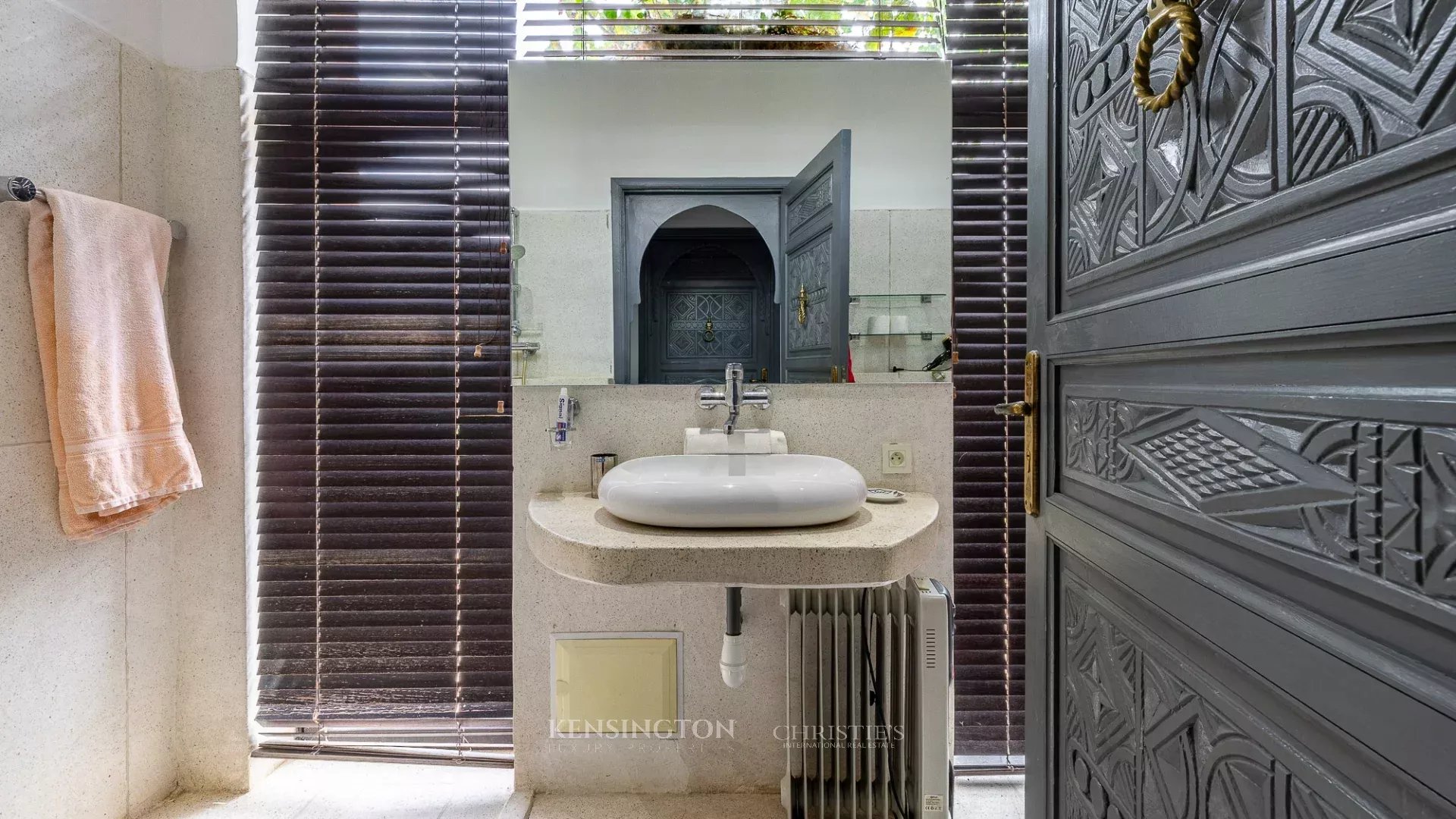 9 Bedroom Villa/Townhouse's Image 51