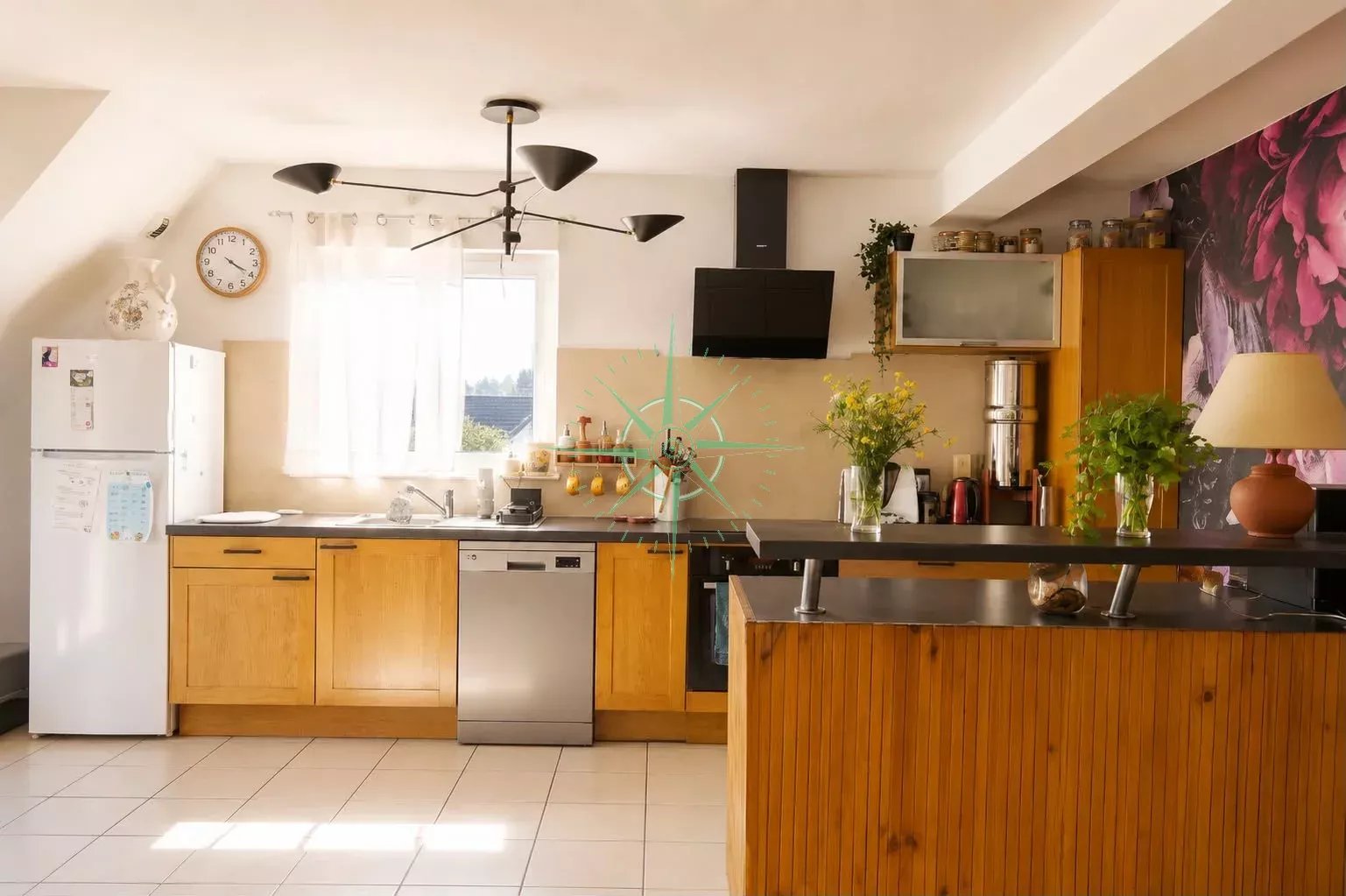 À VENDRE – Superbe duplex lumineux avec terrasse – Dernier étage – Garage + 3 parkings