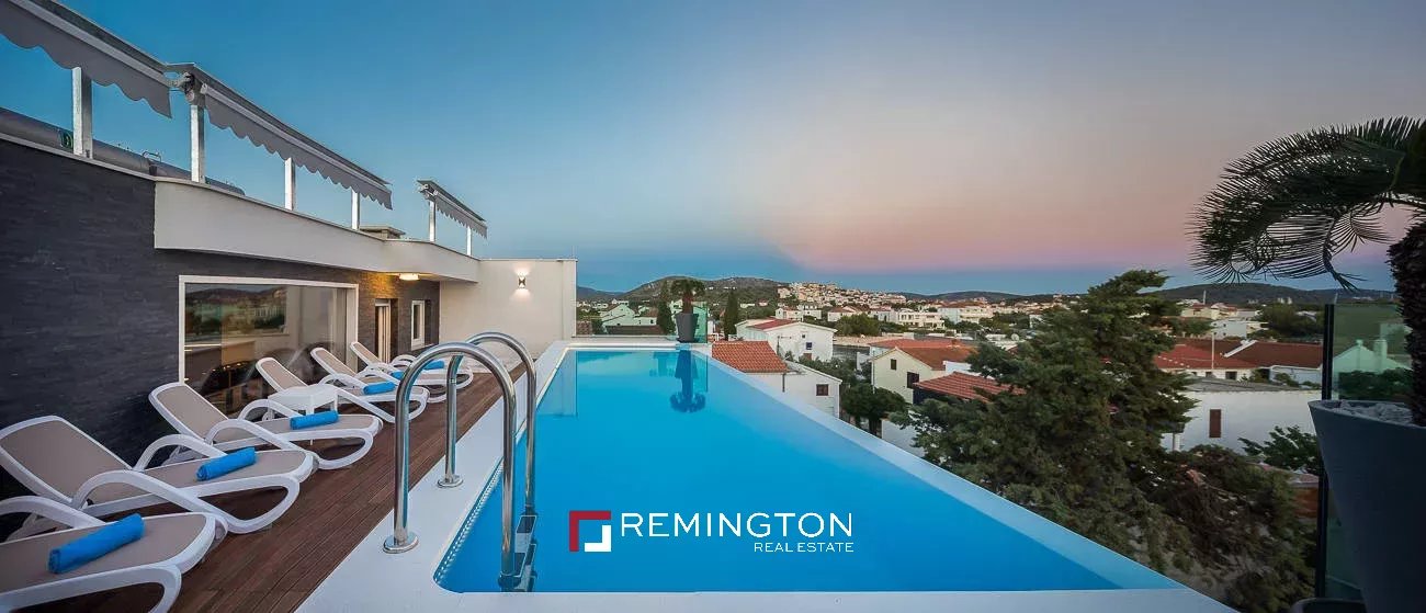 5 Bedroom Villa/Townhouse's Image 36