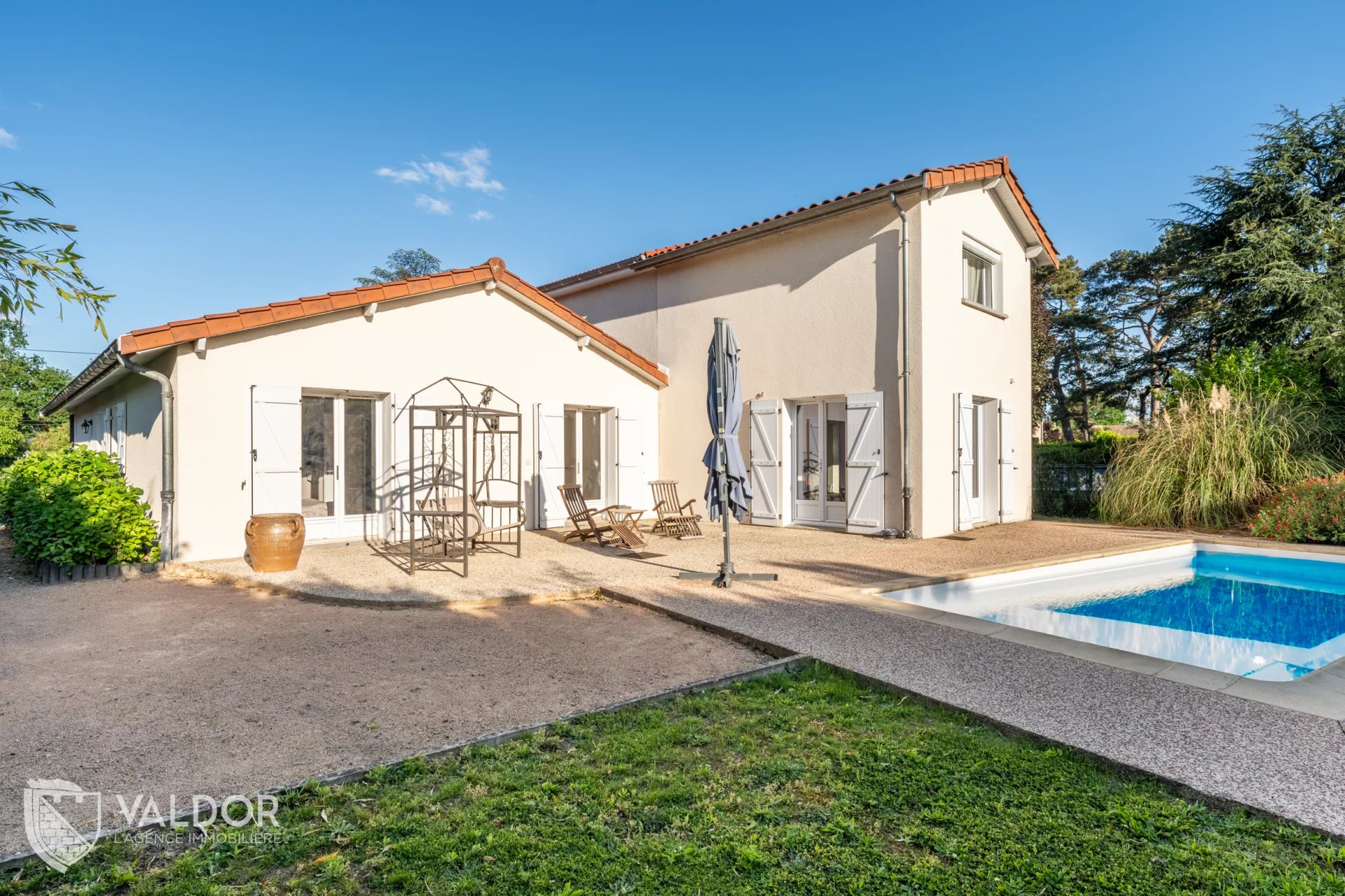 SAINT BERNARD - Maison de 190 m² à 400 m de La Voie Bleue