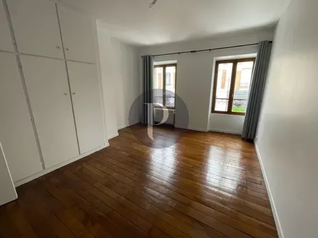 location-maison-4-pieces-verrieres-le-buisson-83876641