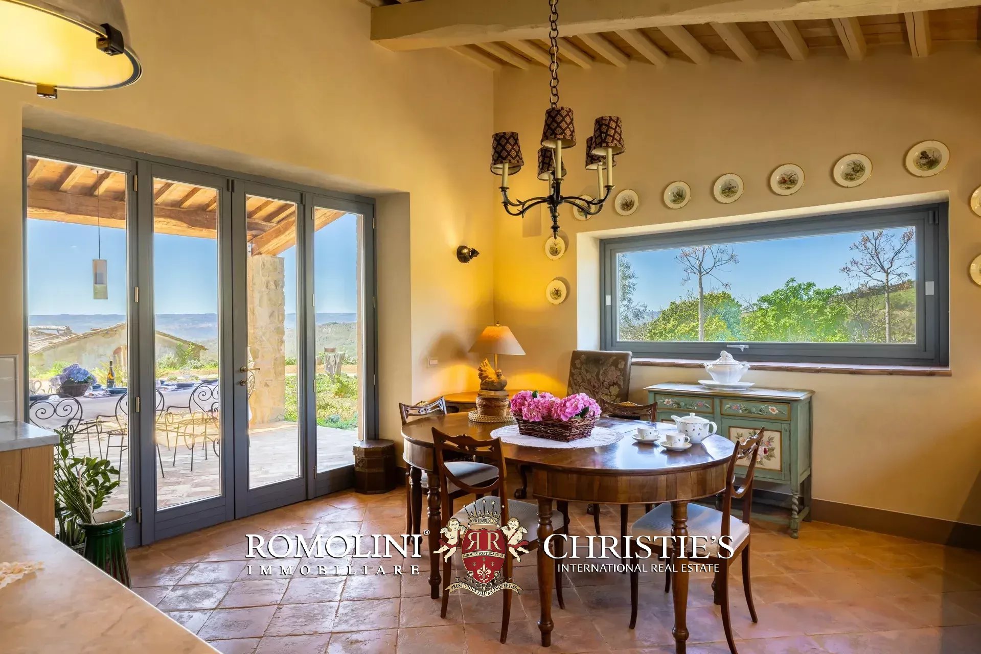 6 Bedroom Villa/Townhouse's Image 79