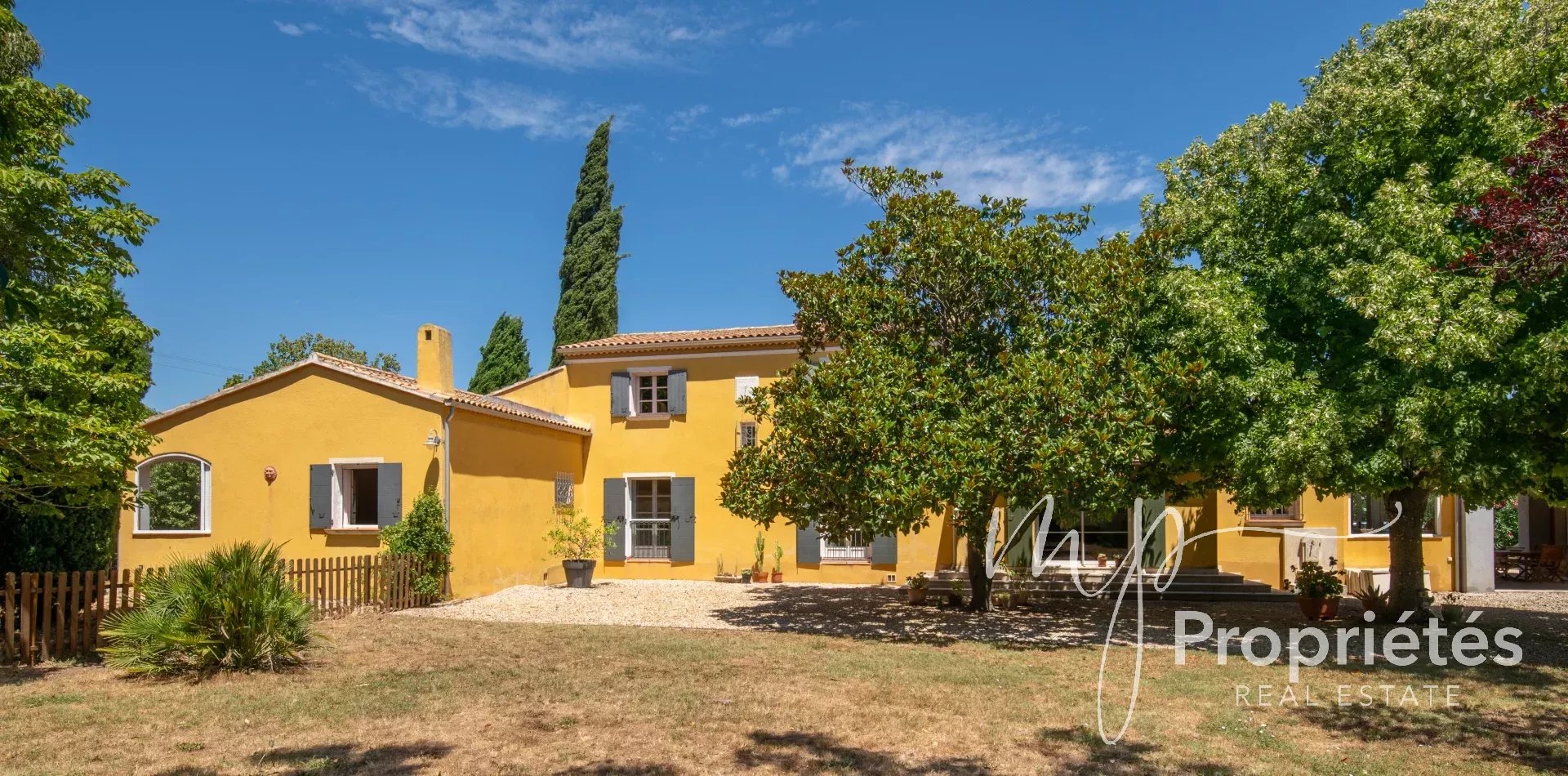 Agence immobilière de 