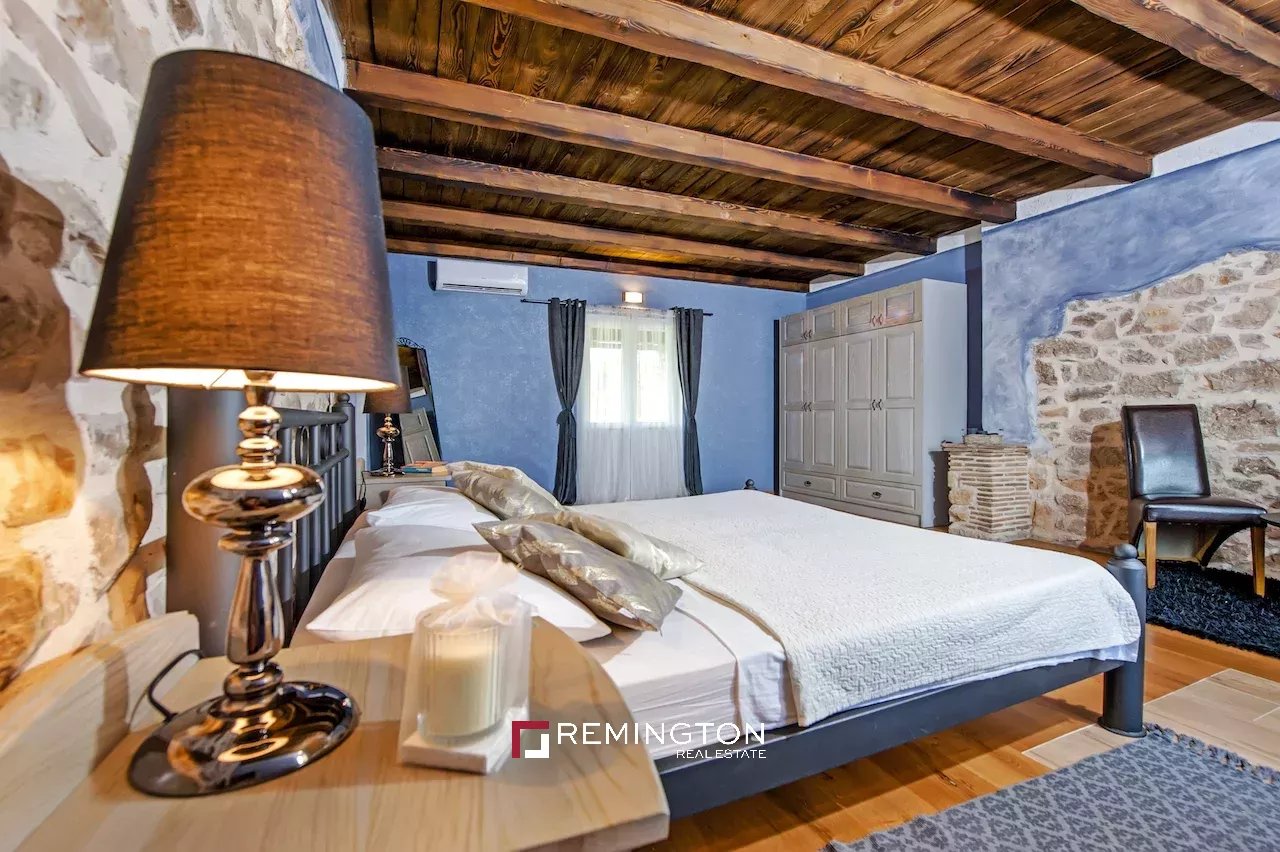 4 Bedroom Villa/Townhouse's Image 37