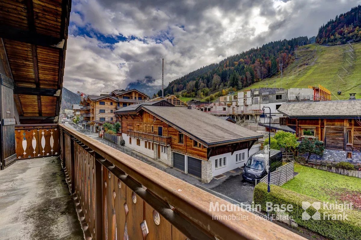 Photo of Large, detached chalet in prime central Morzine