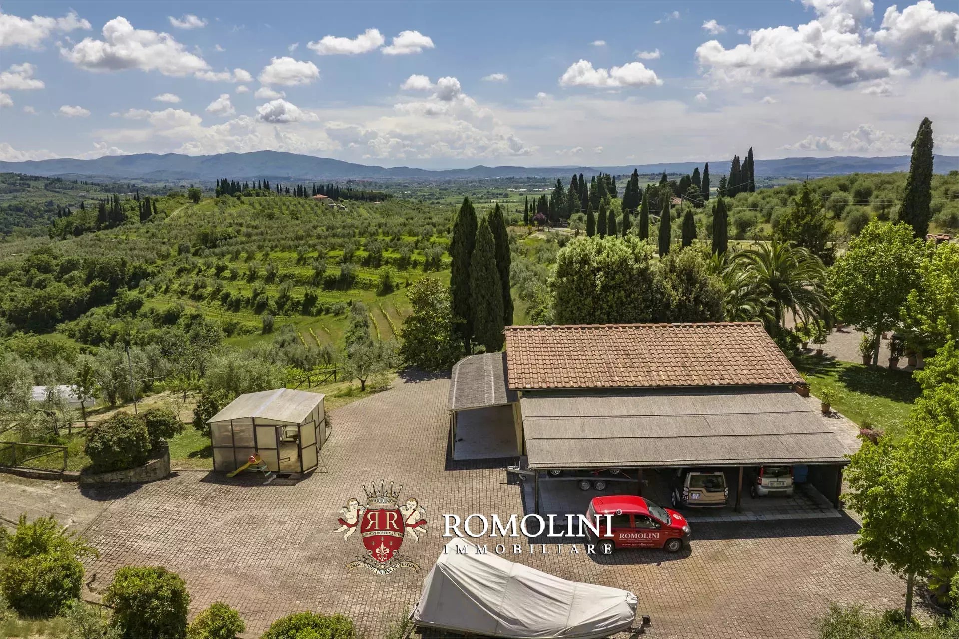 5 Bedroom Villa/Townhouse's Image 29