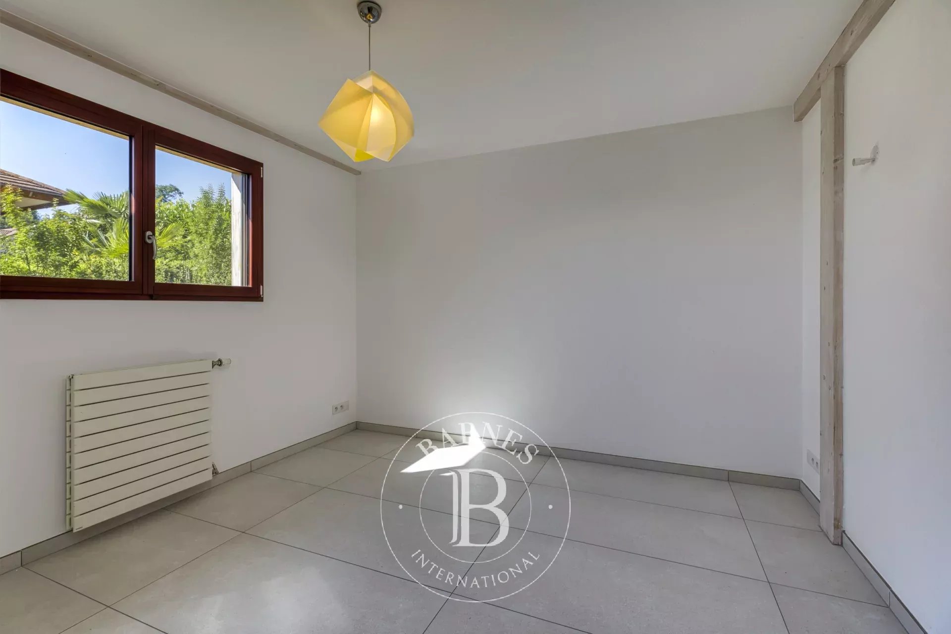 Ev Bonne - picture 23