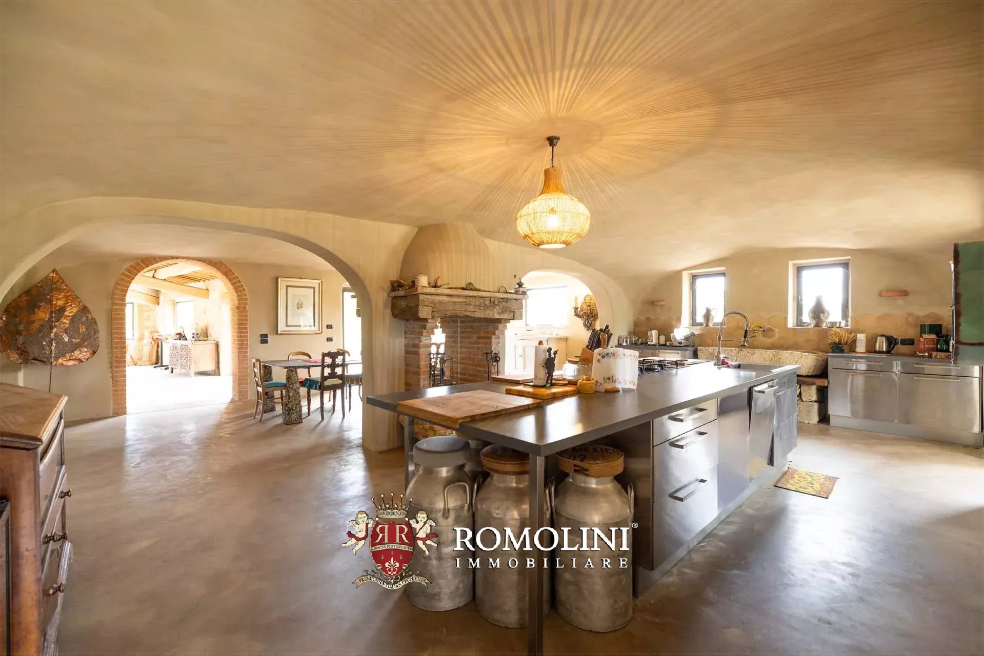 7 Bedroom Villa/Townhouse's Image 20