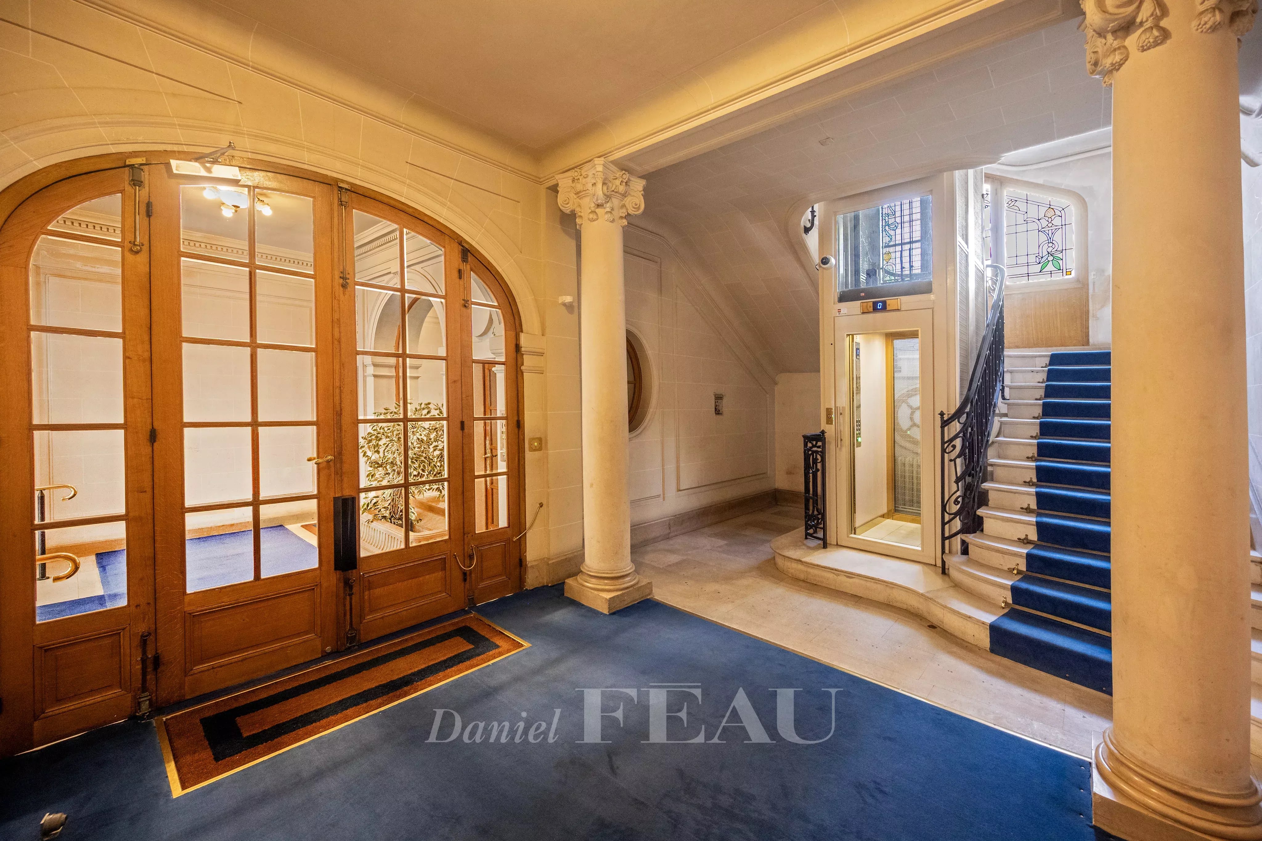 Sale Apartment Paris 7th