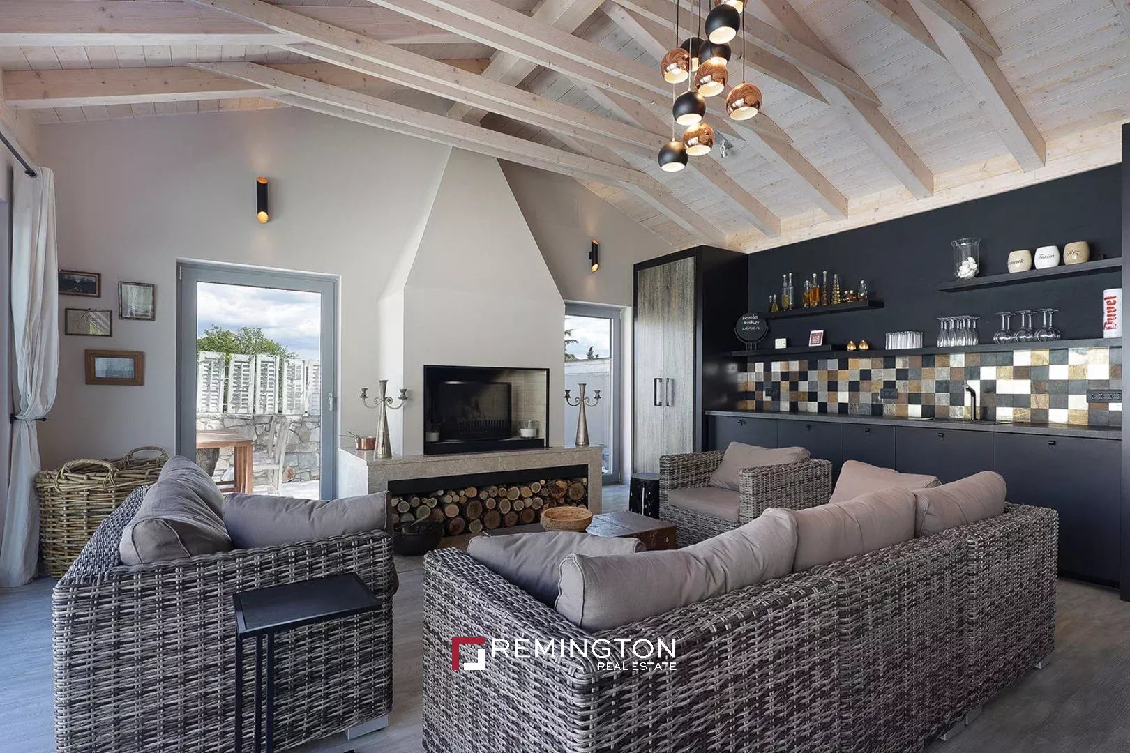 5 Bedroom Villa/Townhouse's Image 12