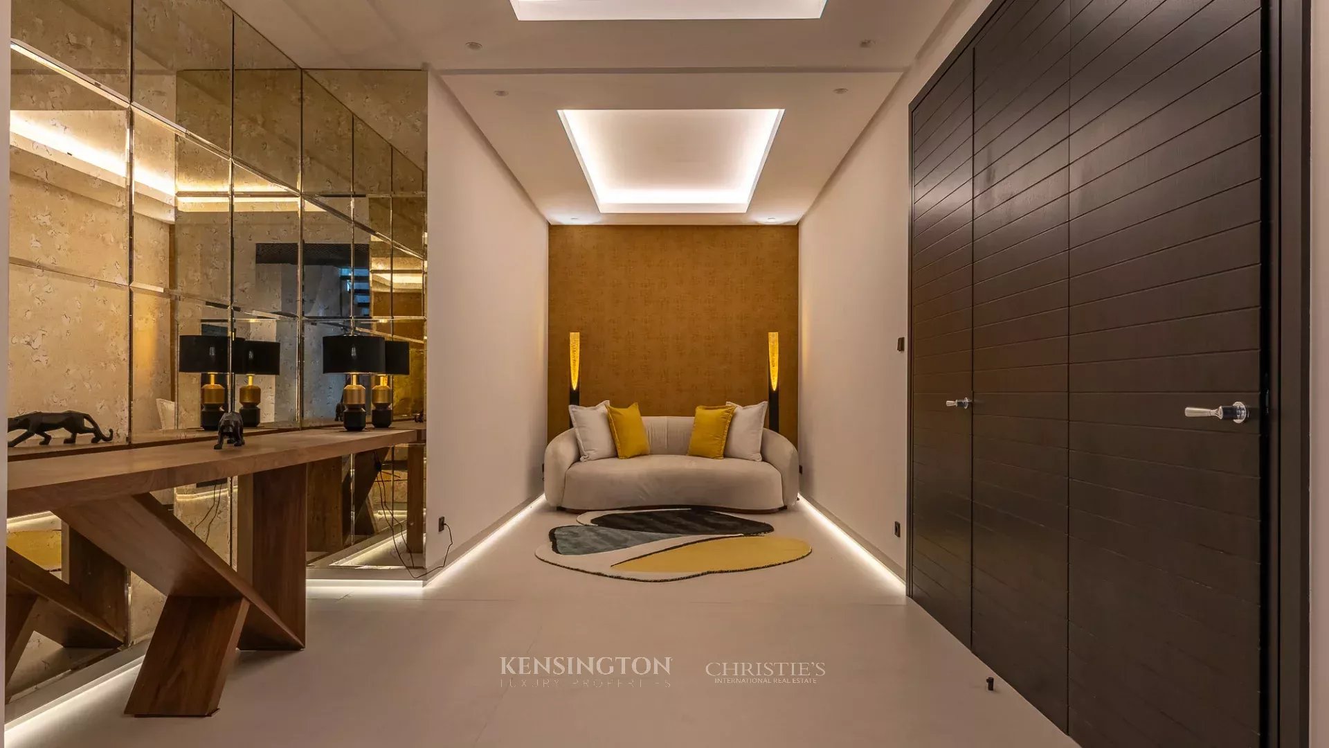 4 Bedroom Villa/Townhouse's Image 50