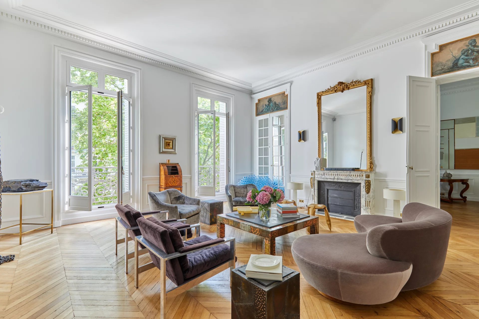 Sale Apartment Paris 8th