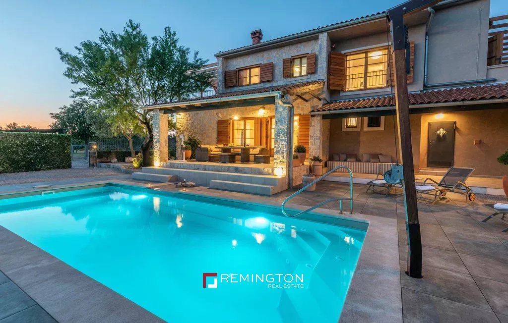4 Bedroom Villa/Townhouse's Image 10