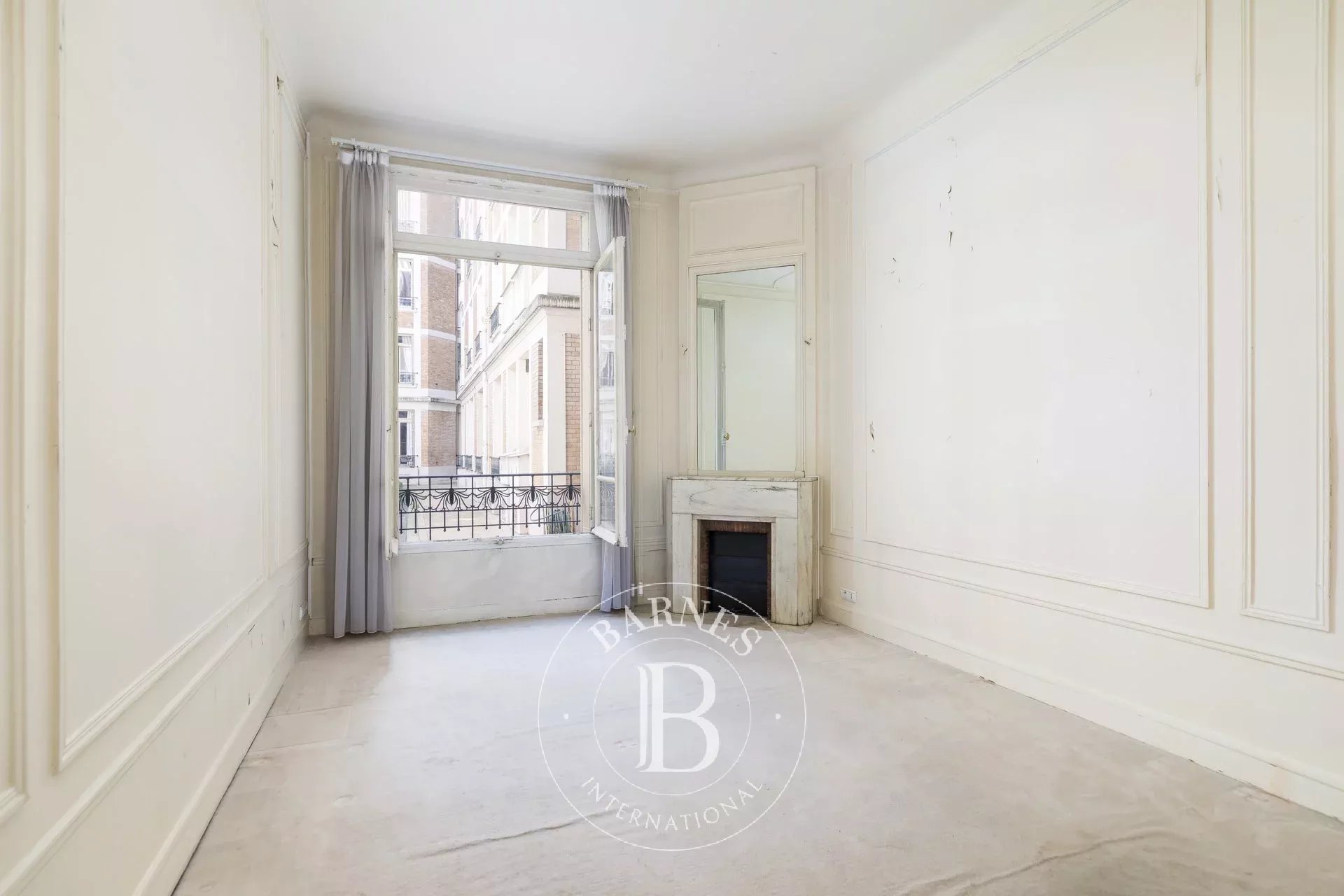 Daire Paris 7ème - picture 7