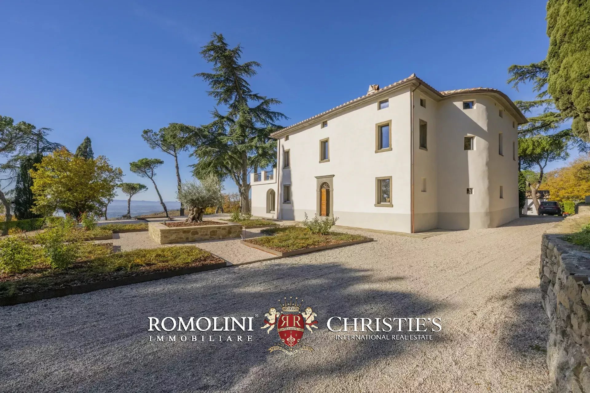 7 Bedroom Villa/Townhouse's Image 20