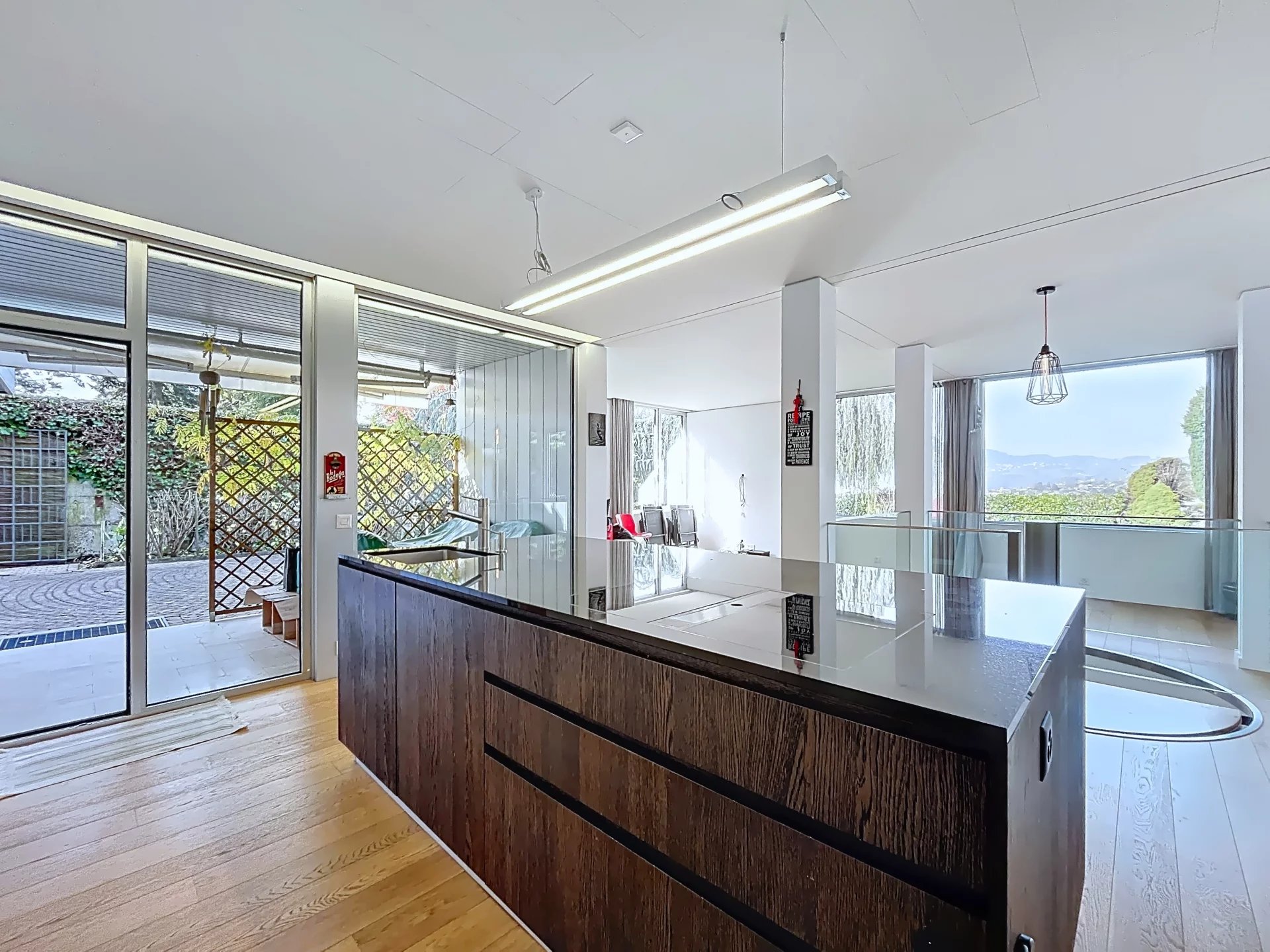 Propriété familiale modulable avec 3 logements