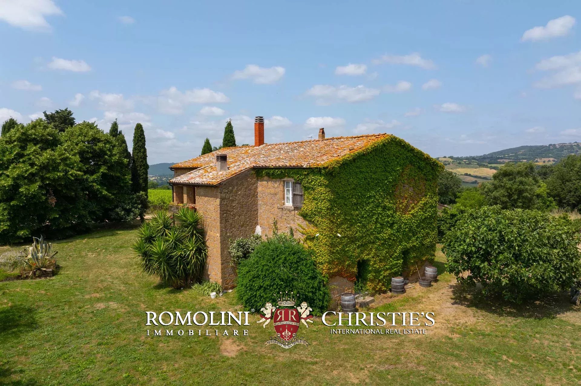 4 Bedroom Villa/Townhouse's Image 20