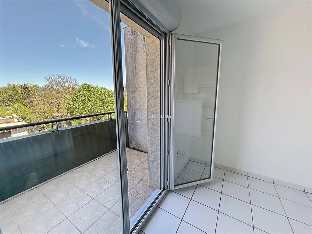 Appartement T2 AU DERNIER ETAGE