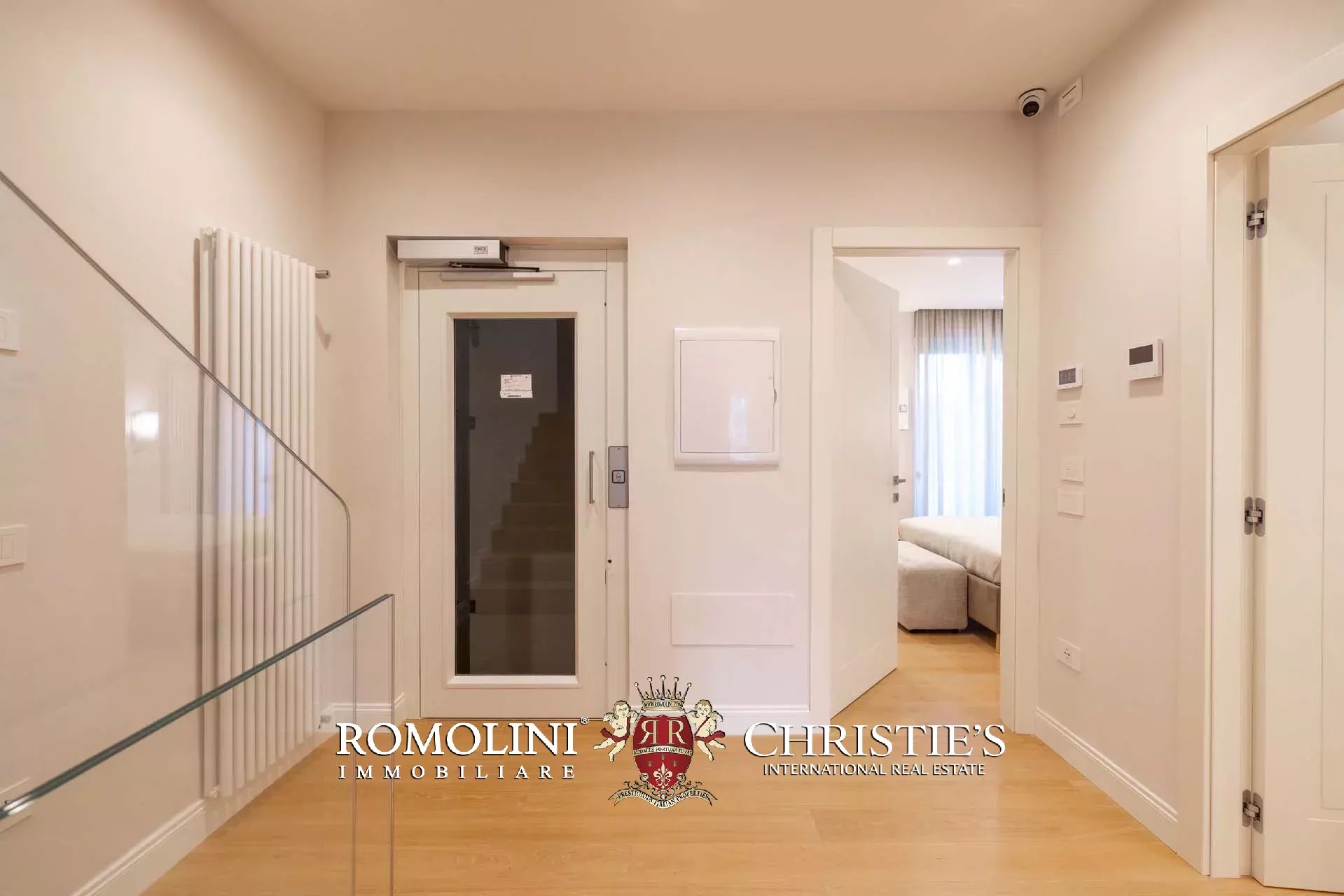 5 Bedroom Villa/Townhouse's Image 10