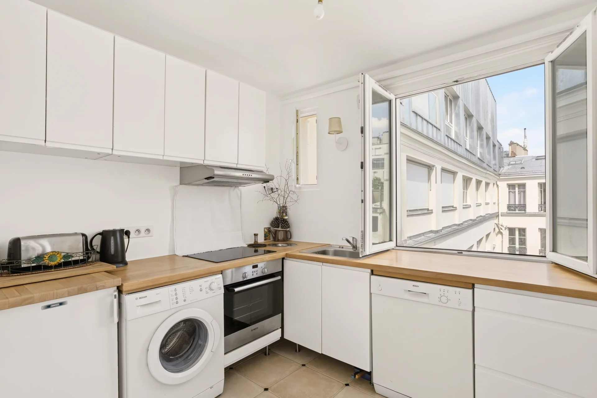 Paris 9e - TRUDAINE / ROCHECHOUART