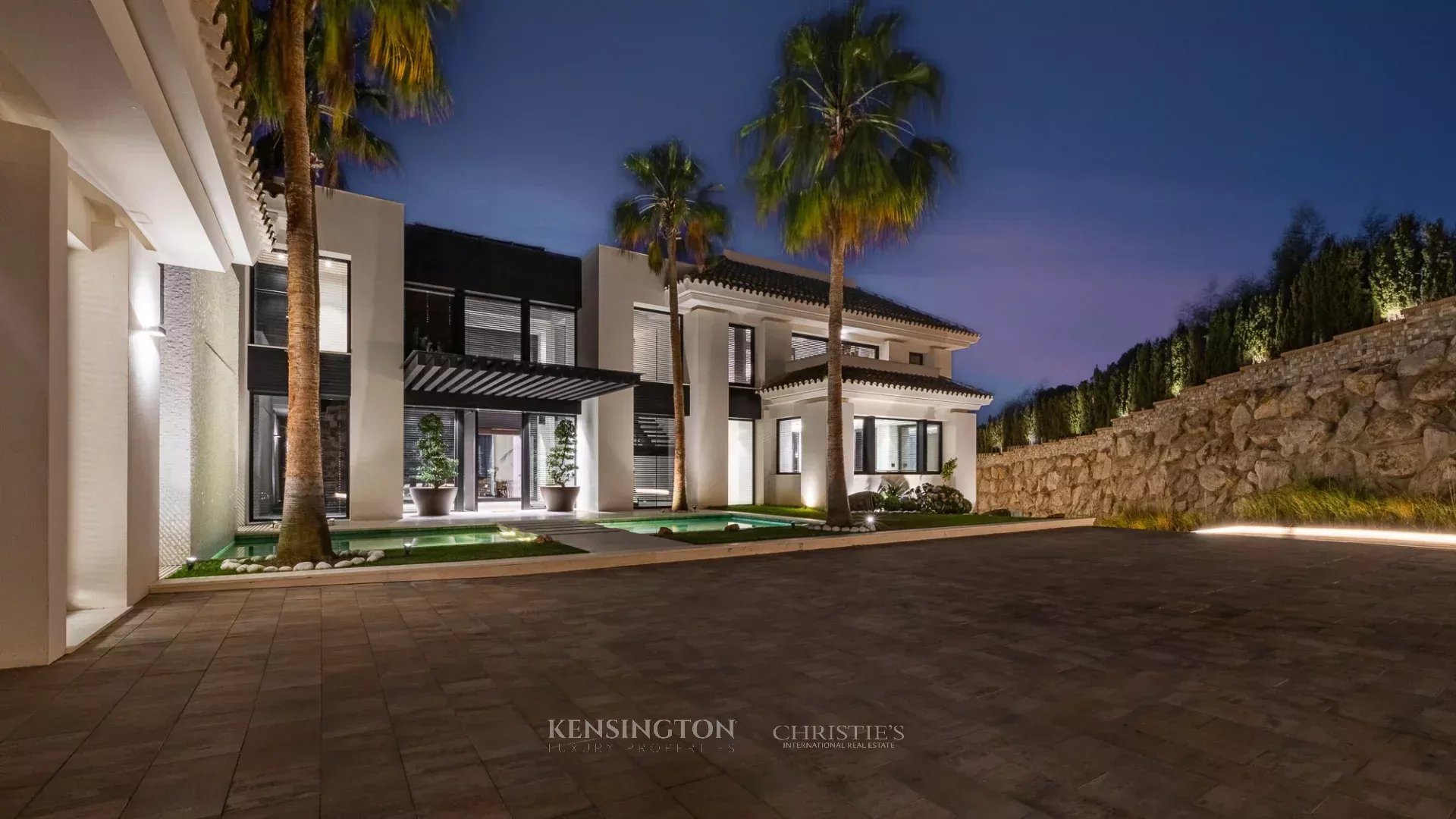 4 Bedroom Villa/Townhouse's Image 99