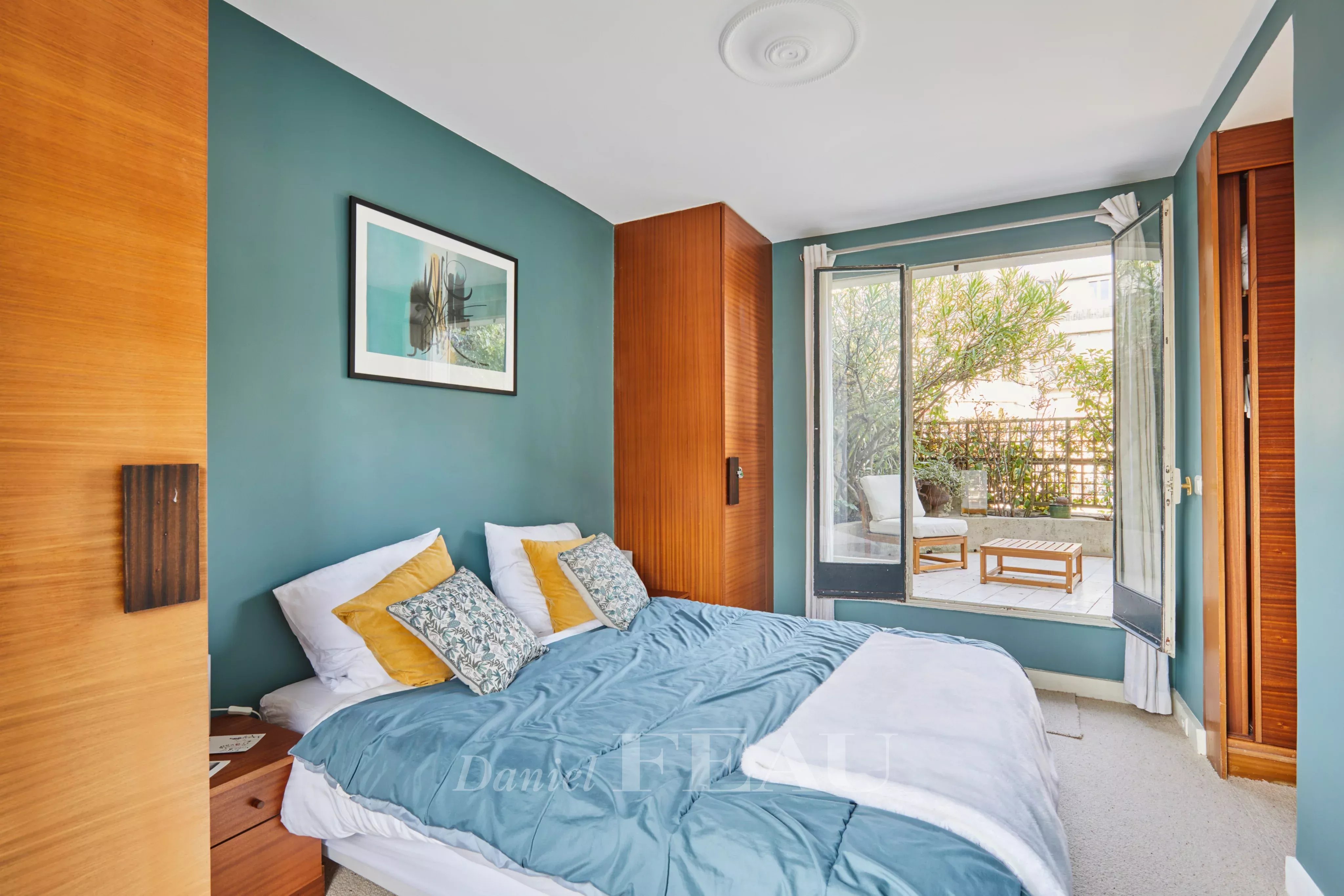 Sale Apartment Paris 16th