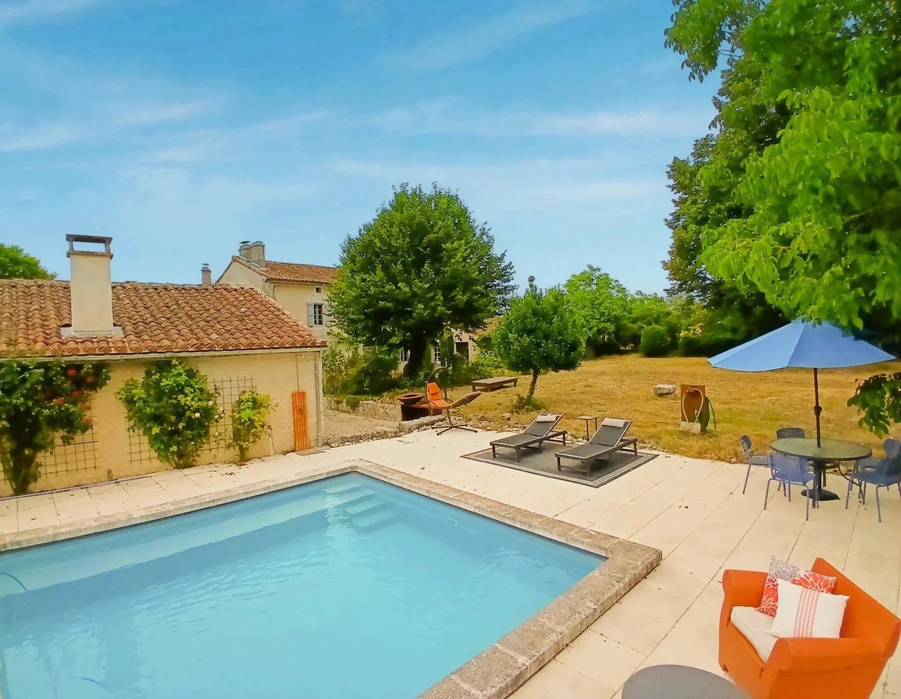 House in Villebois-Lavalette - Image 2