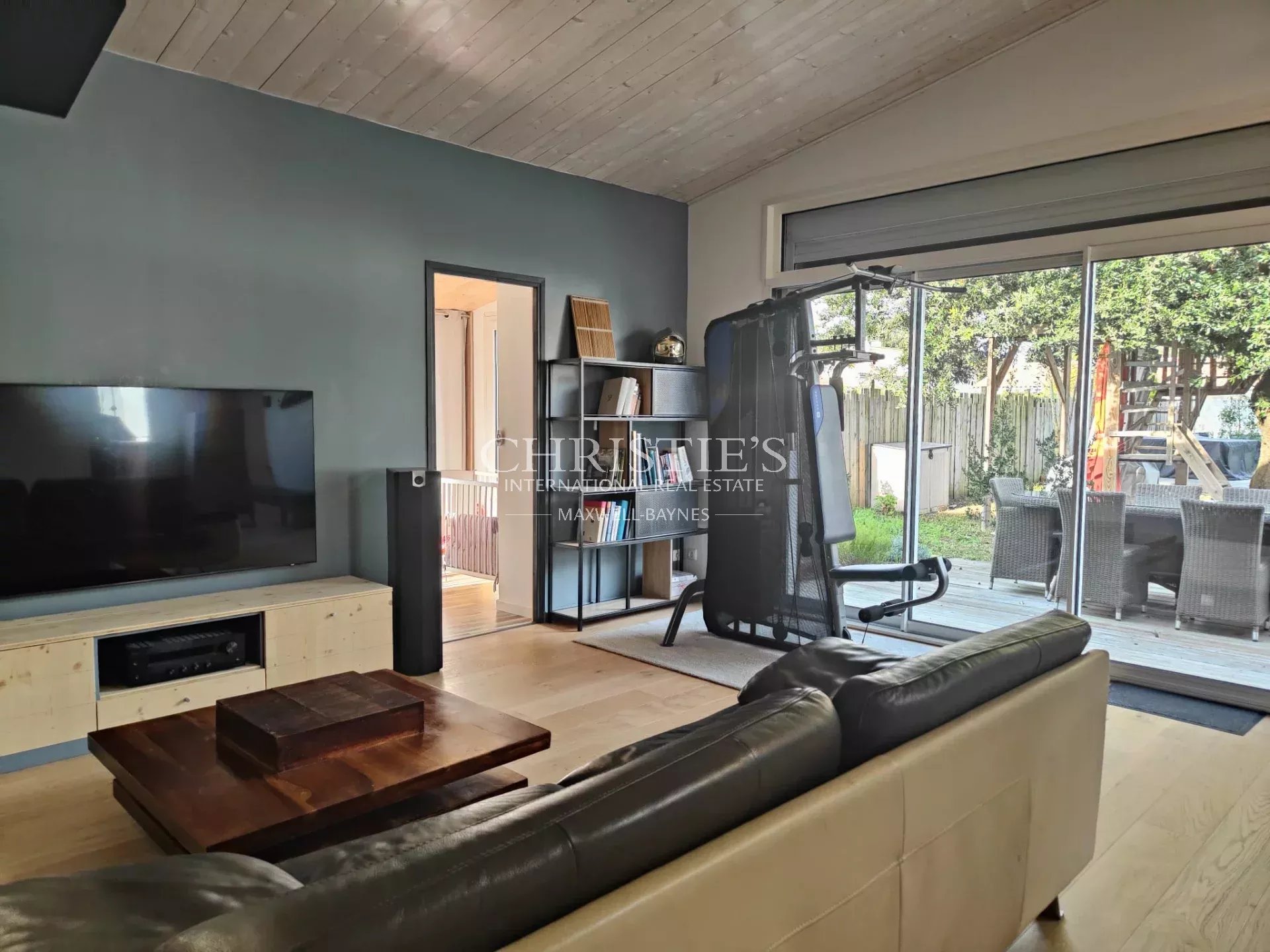 4 Bedroom Villa/Townhouse's Image 8